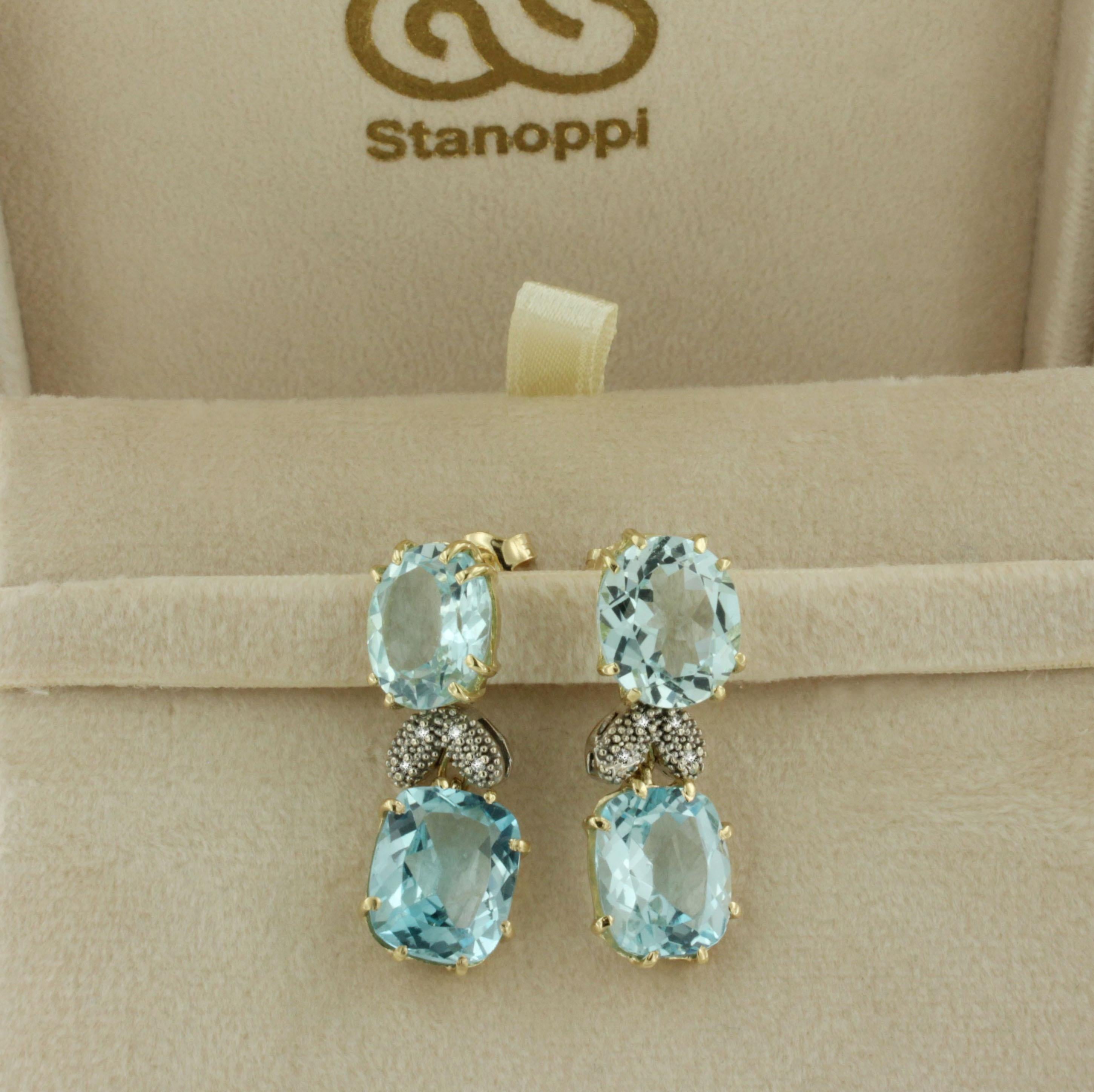 18kt Gelbweißgold mit Blautopas und weißen Diamanten Zeitlos elegante Ohrringe  für Damen oder Herren im Angebot