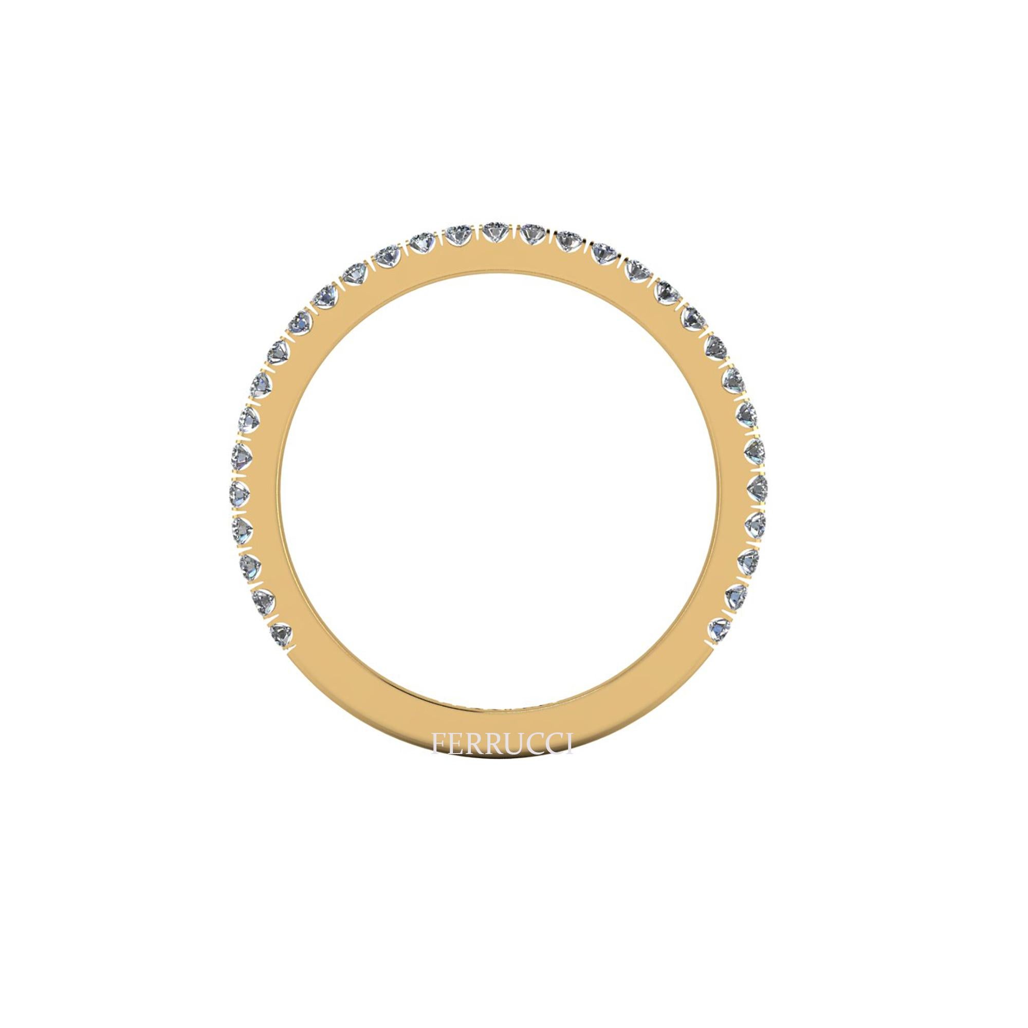 Moderne Bague à anneau empilable en or jaune fin 18 carats avec diamants pavés en vente