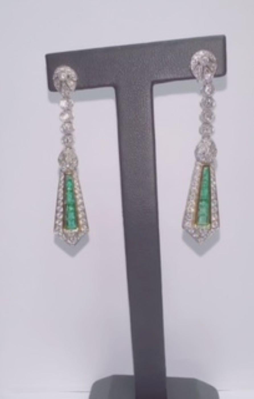 18KW Antique Diamond and Emerald long drop earrings For Sale 1