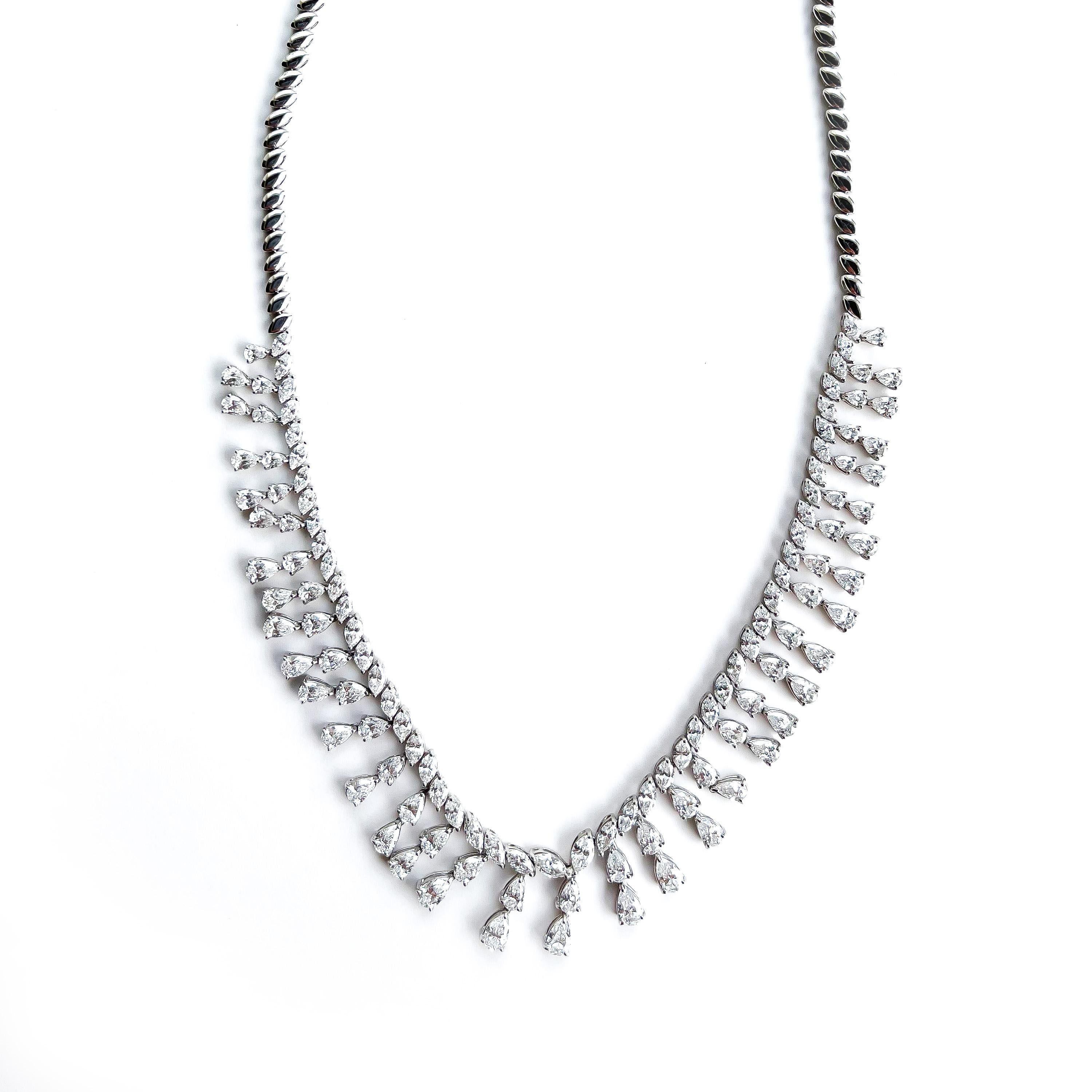 18KW D-19.20 G-H SI1-SI2 Natural Diamond Necklace In New Condition For Sale In Boca Raton, FL