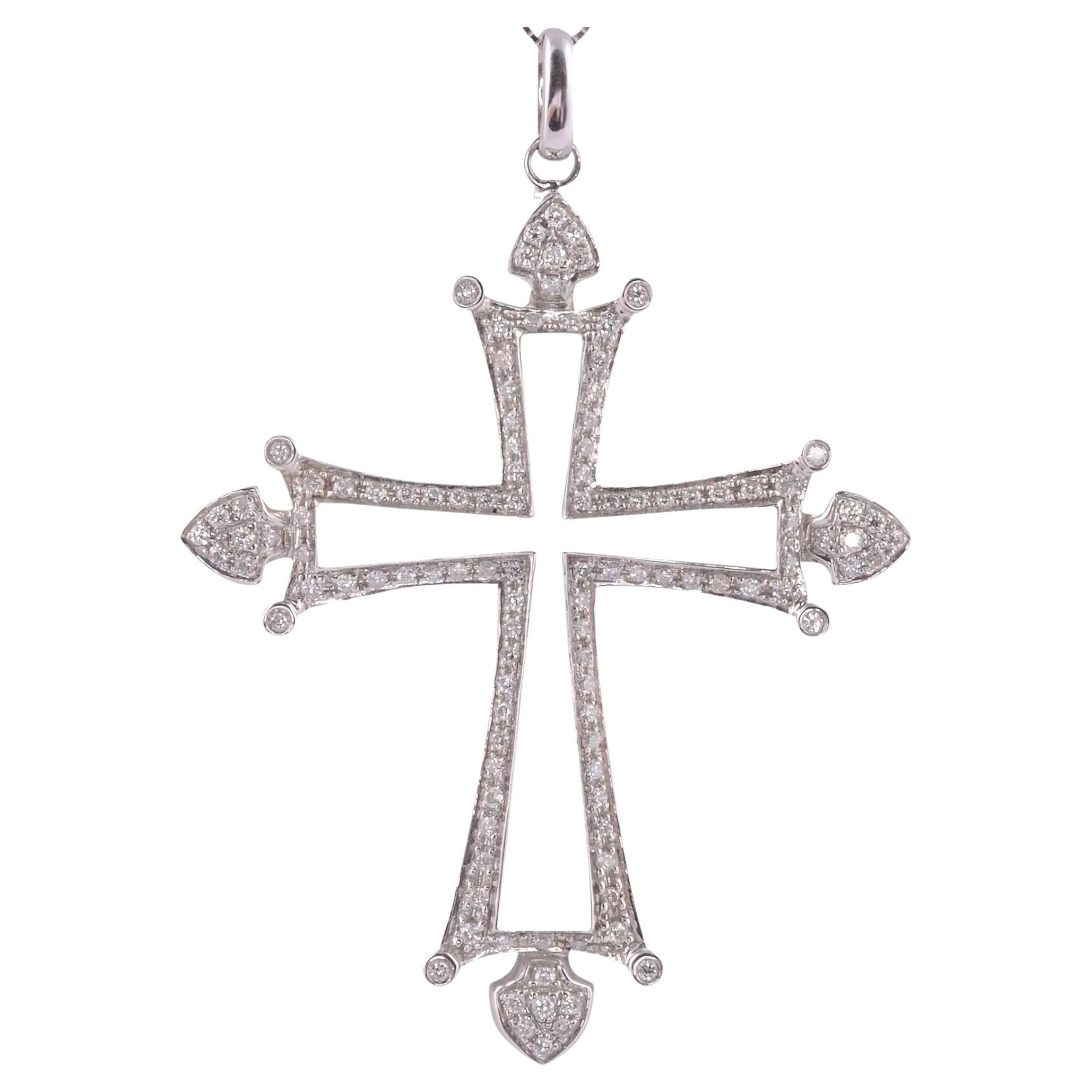Pendentif croix en diamant 18KW sur chaîne en vente