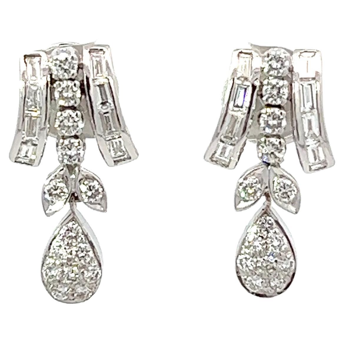 Boucles d'oreilles pour femmes en or 18KW avec diamants