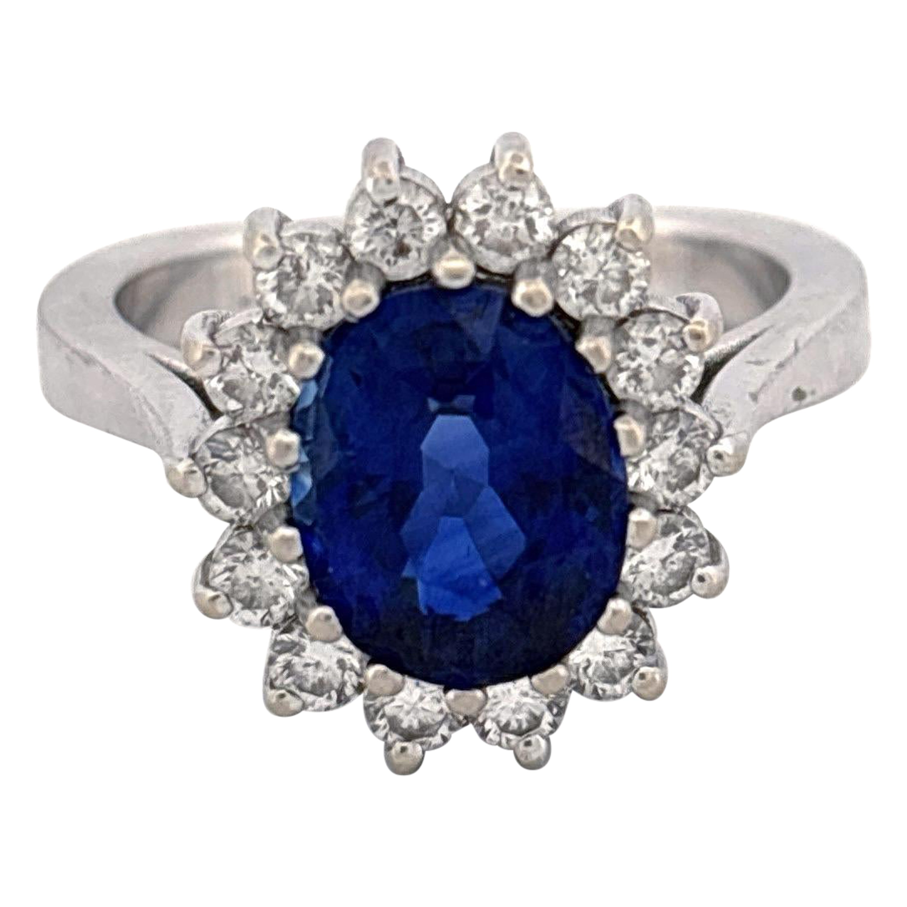 18KW Sri Lankan Sapphire 3.47CT Diamond Ring GIA en vente