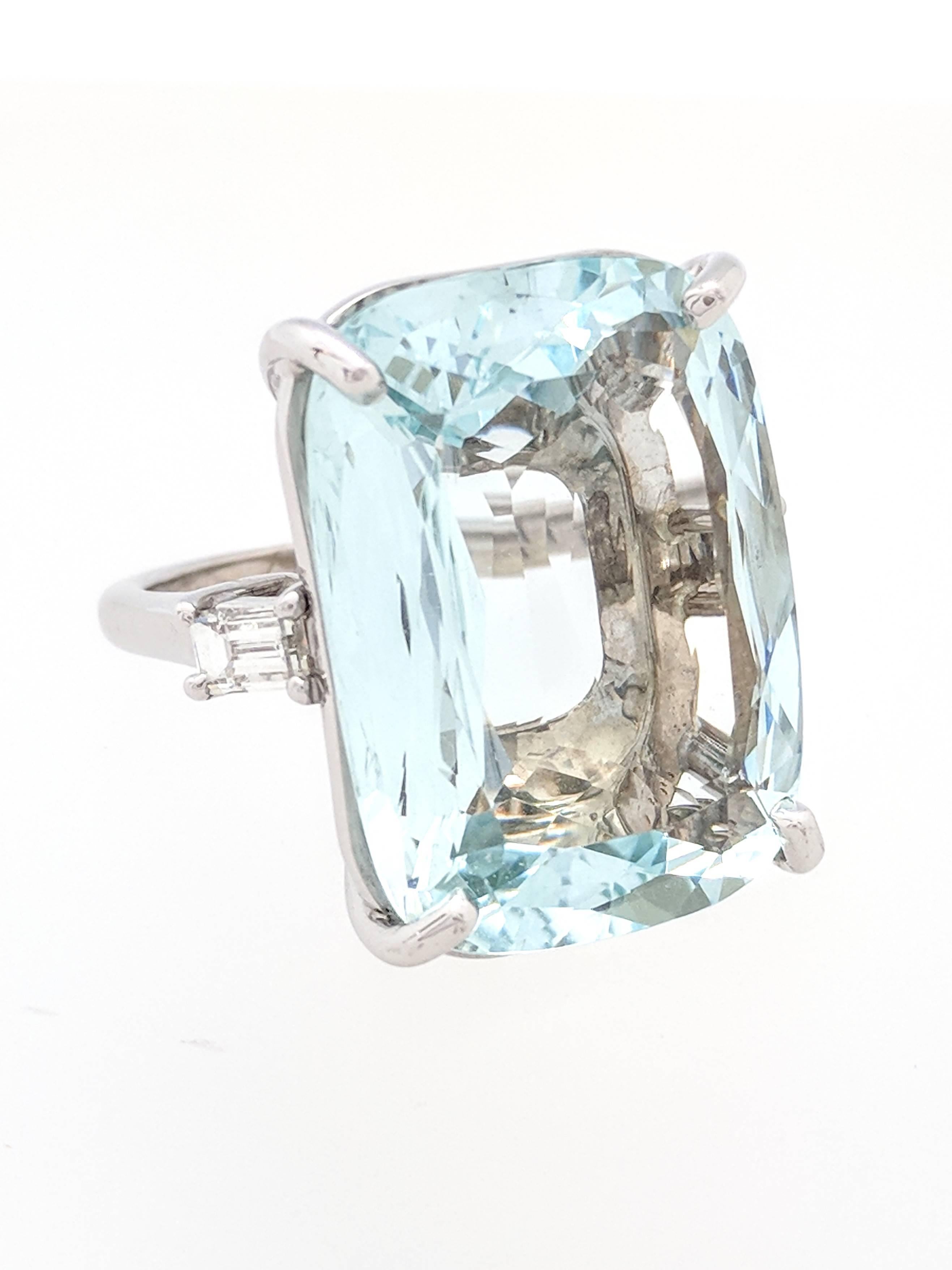 18KWG 26.18ct Natural Beryl Cushion Cut Aquamarine & Diamond Ring GIA CERTIFIED

You are viewing a beautiful custom 26.18ct. natural beryl Aquamarine and Diamond Ring. This Aquamarine is certified by GIA (Gemological Institute of America).

The