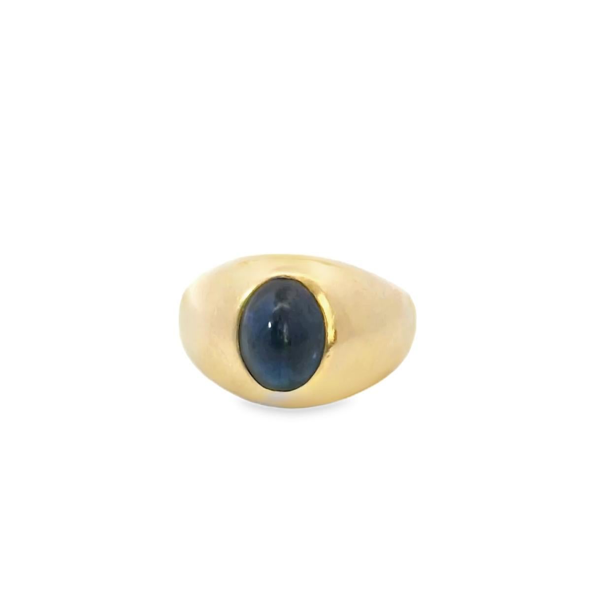 18KY Cartier 1960er Cabochon  Saphir-Ring Serial Nr. R241 im Zustand „Hervorragend“ in New York, NY