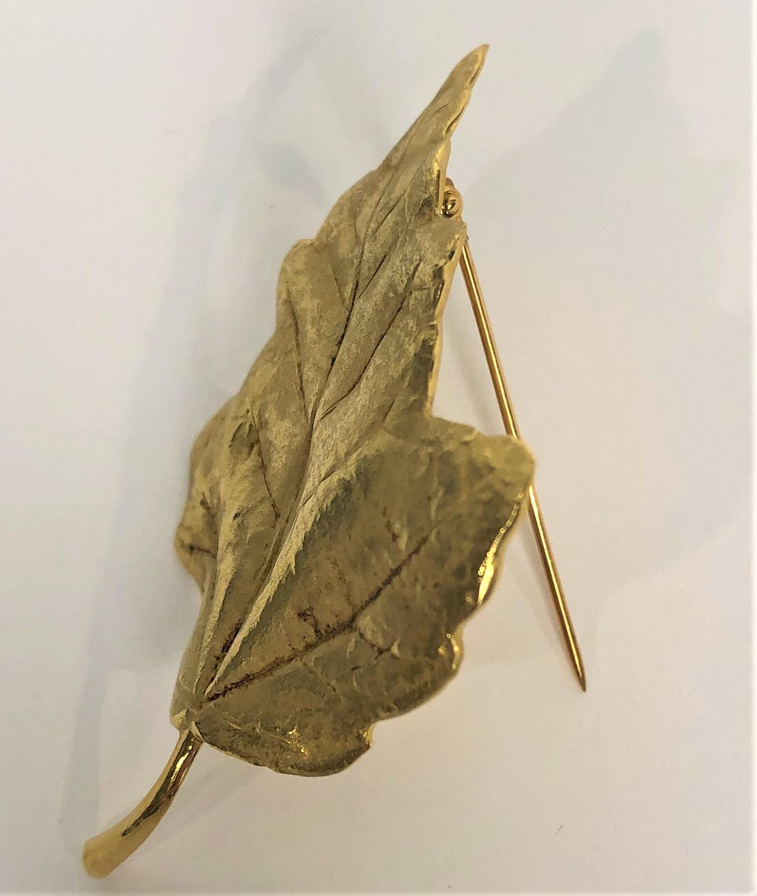 gold ivy leaf
