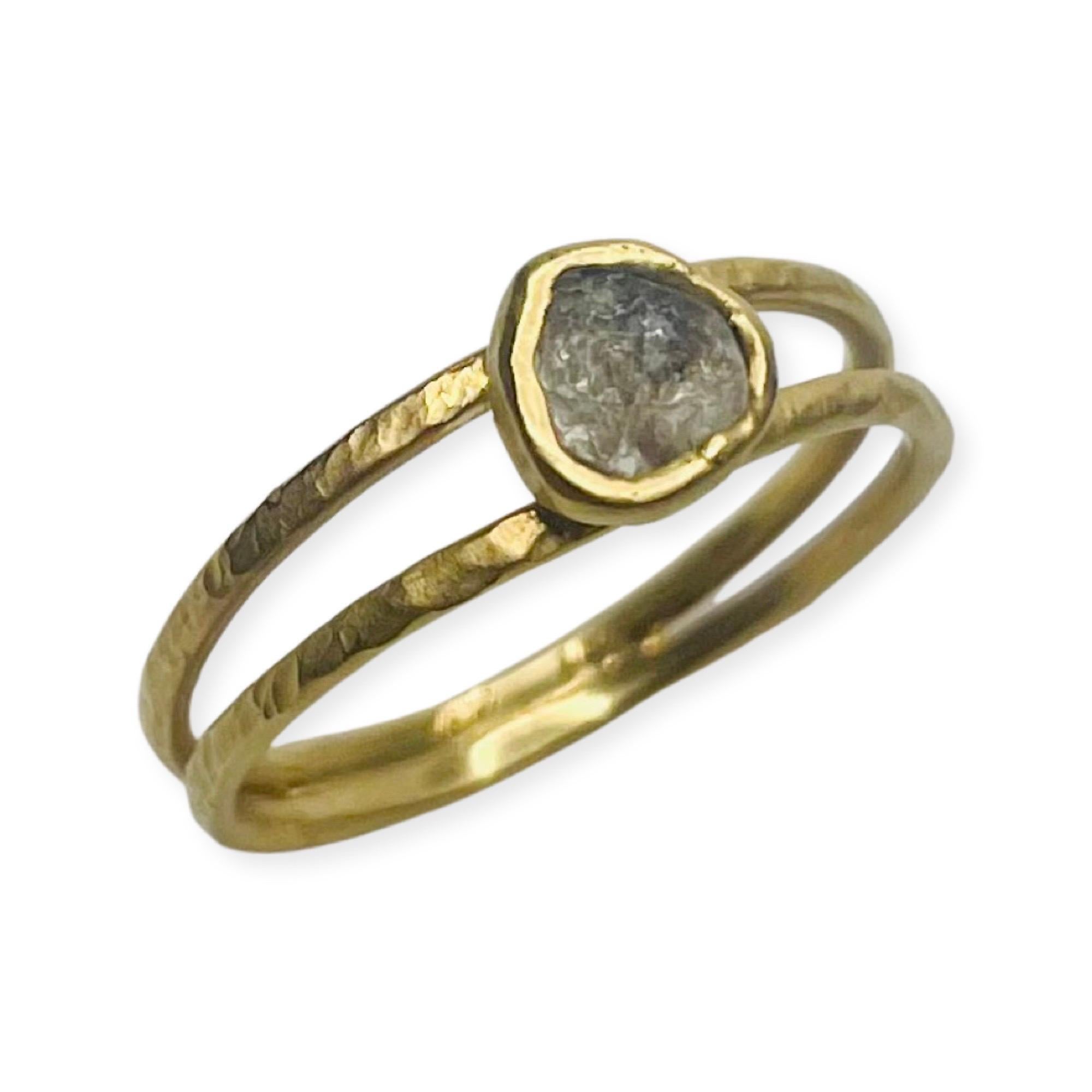 Rough Cut 18KY Gold Montana Sapphire Crystal Ring For Sale