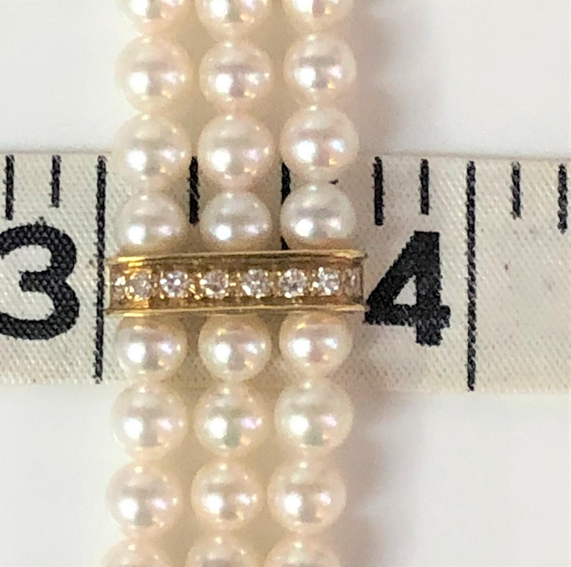 Bracelet de perles à trois brins en diamants 18 carats Excellent état - En vente à Cincinnati, OH