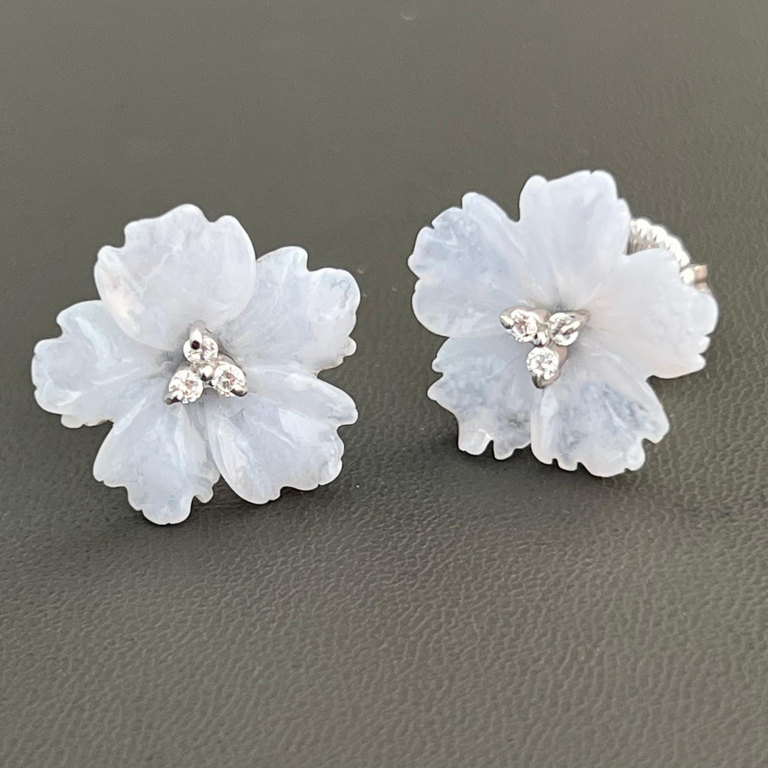 Women's 18mm Carved Chalcedony Flower Earrings For Sale