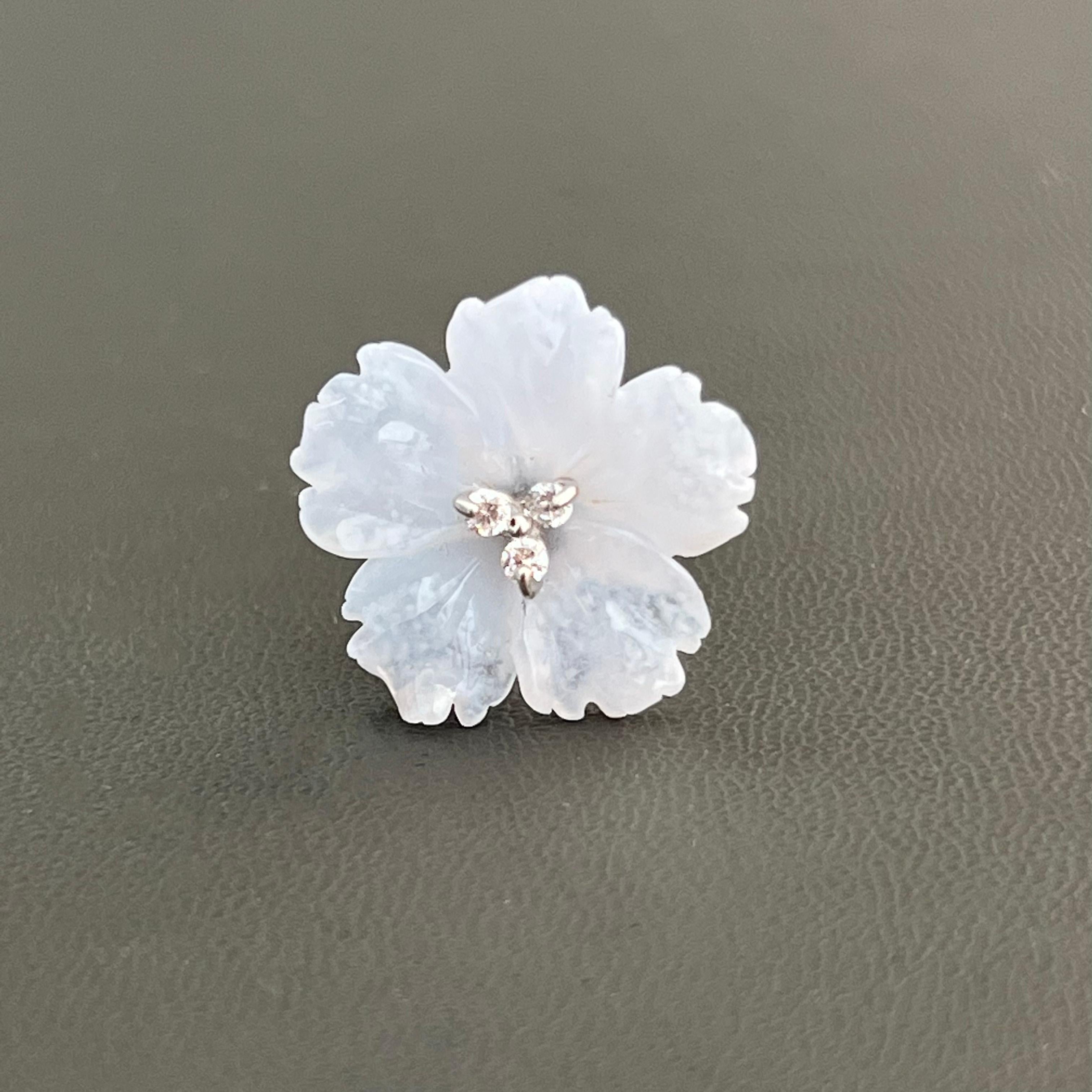 18mm Carved Chalcedony Flower Earrings For Sale 1