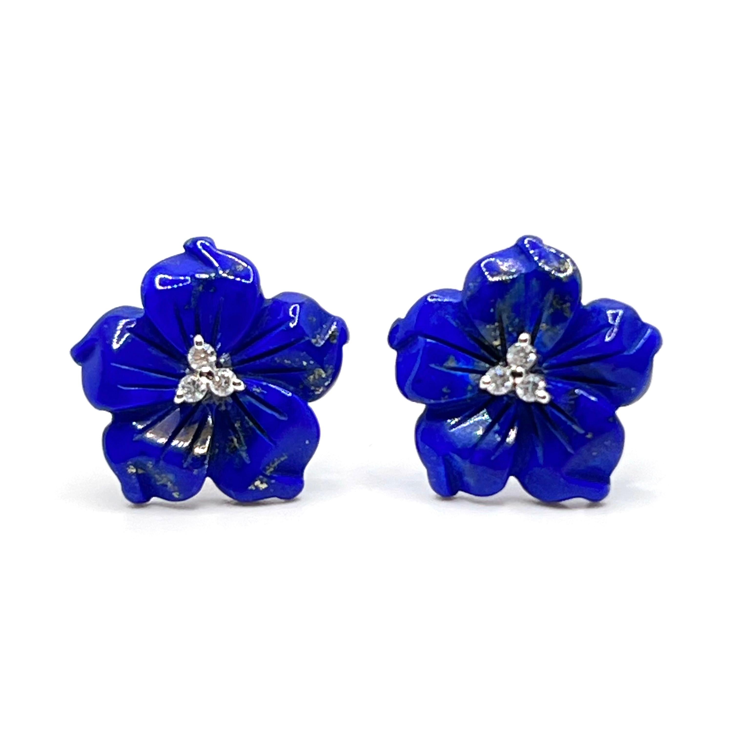 Elegant 18mm Carved Lapis Lazuli Flower Sterling Silver Earrings

This earrings features 2 pieces of 18mm lapis lazuli carved into beautiful three dimension flower, adorned with round simulated diamond cz, handset in platinum rhodium plated sterling