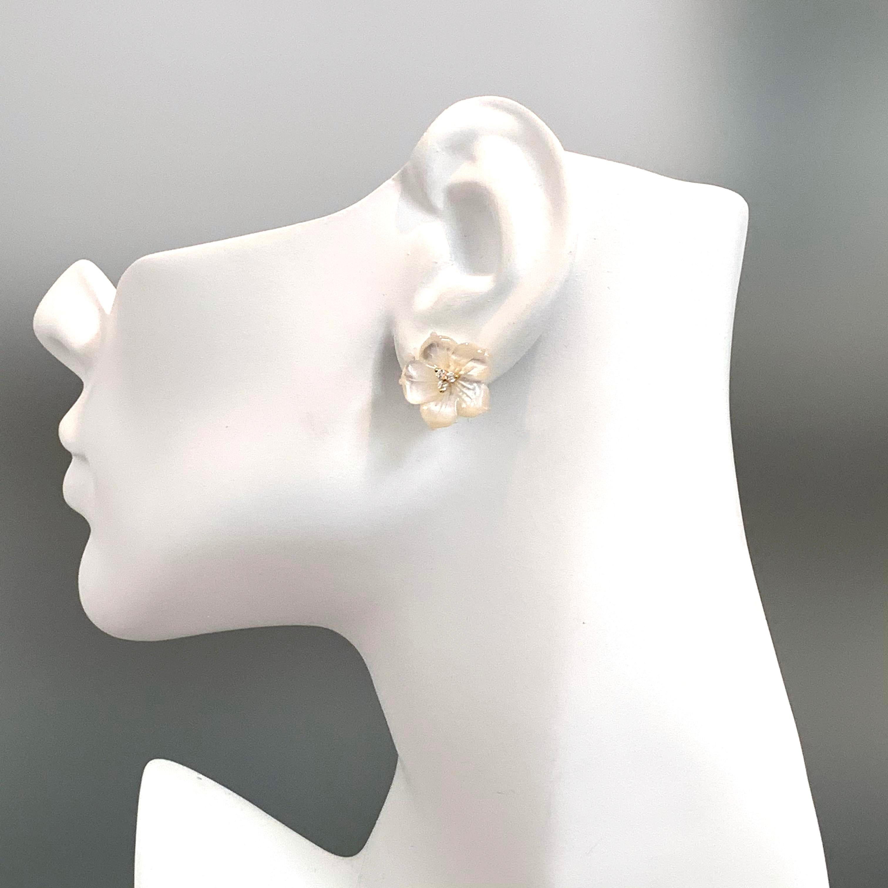 18 mm geschnitzte Perlmutt-Blumen- Vermeil-Ohrringe Damen im Angebot