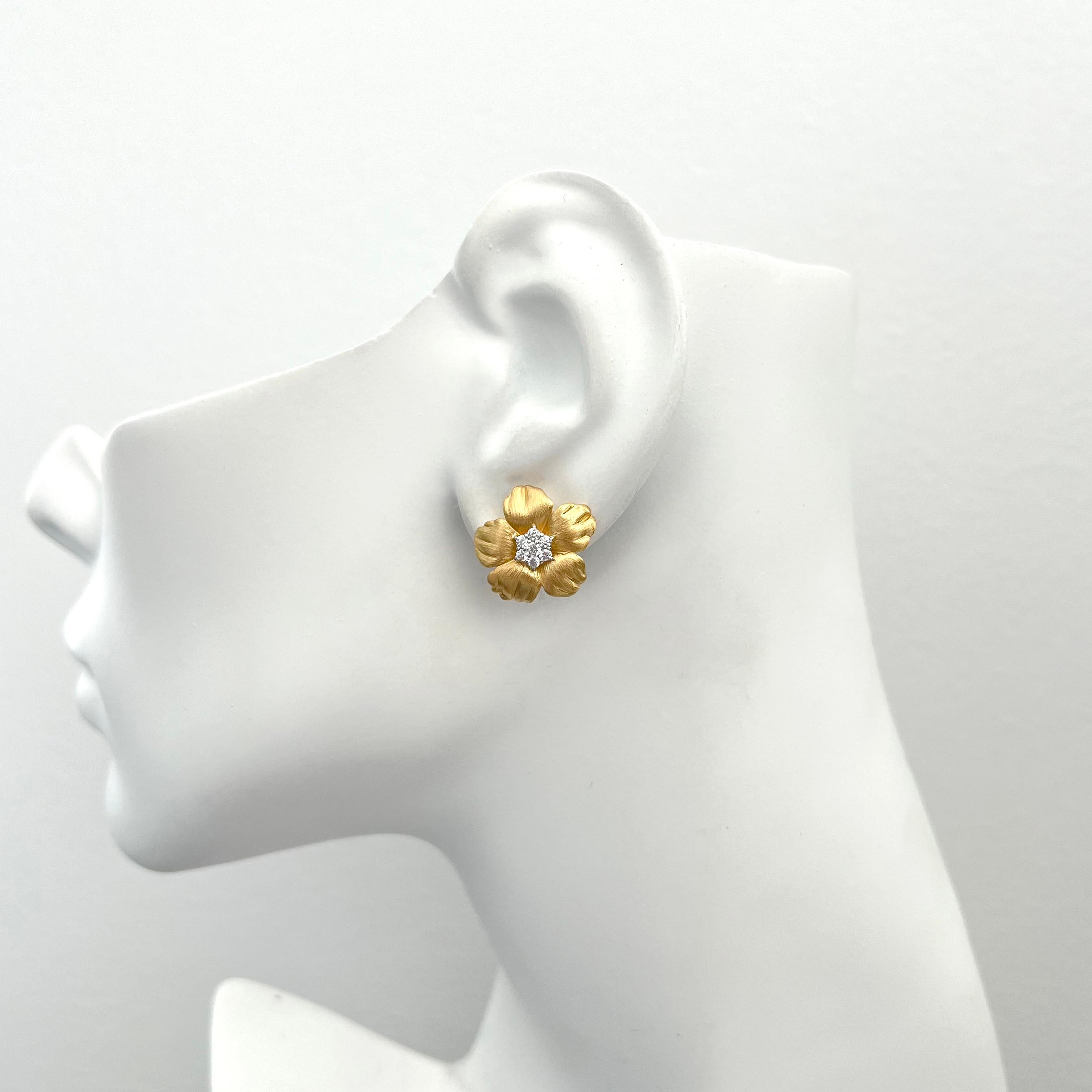 Women's 18mm Five Petal Flower Vermeil Earrings For Sale