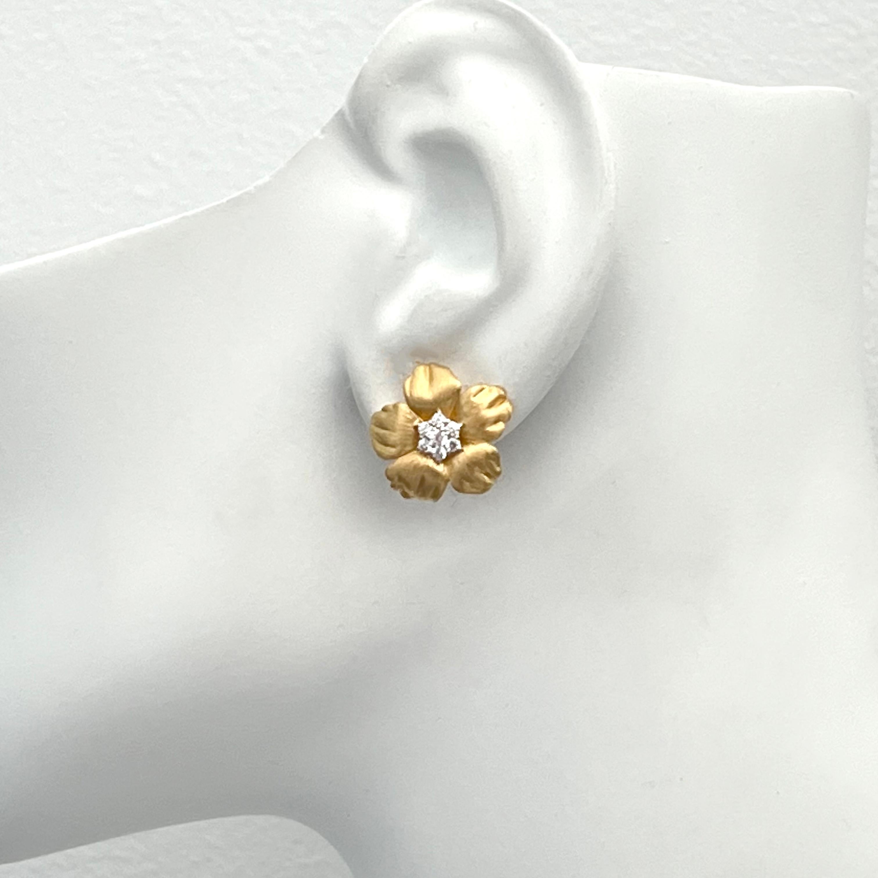 18mm Five Petal Flower Vermeil Earrings For Sale 1