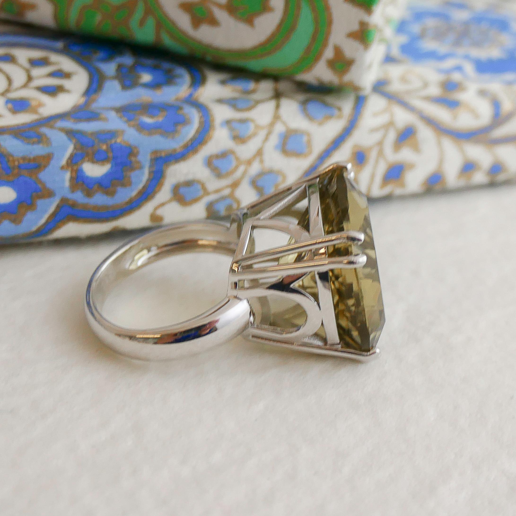 18mm Lemon Quartz Sterling Silver Cocktail Statement Ring For Sale 2