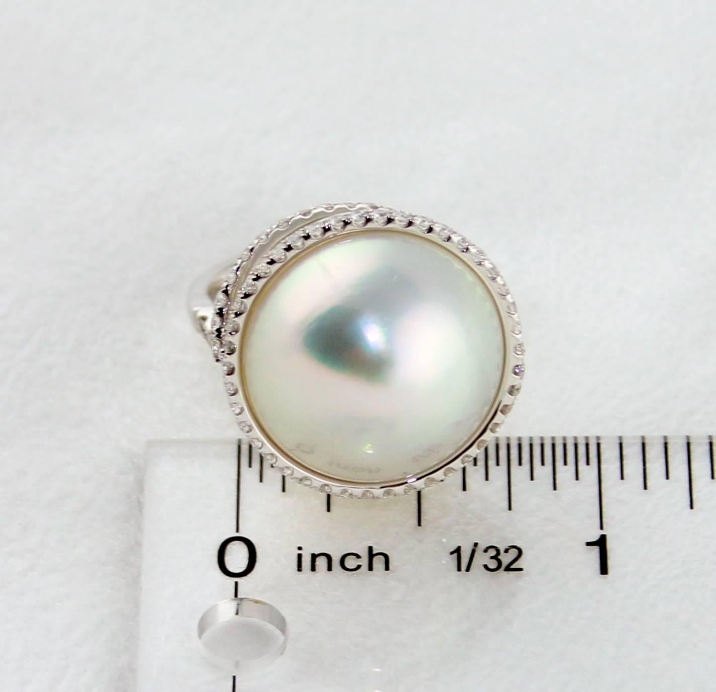 1.16 Carats Diamonds And South Sea Pearl Gold Ring For Sale 1