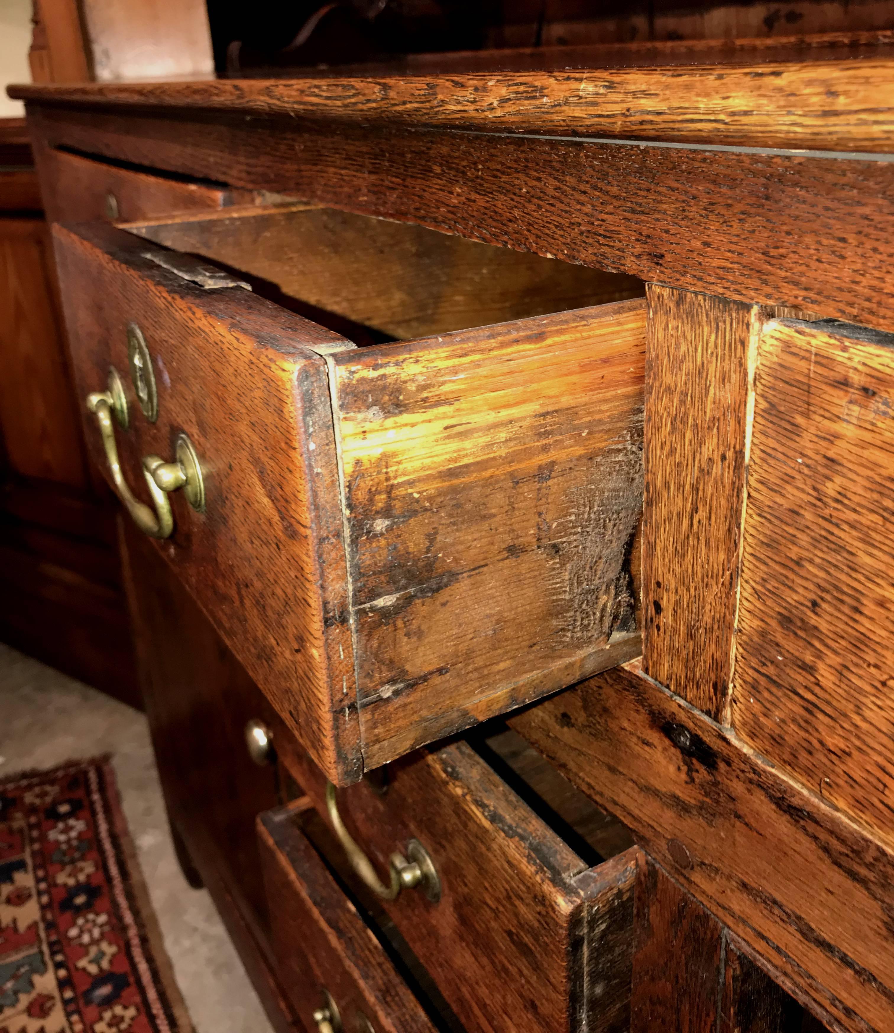 18th-19th Century George III Welsh Two-Part Dresser or Cupboard in Oak 2