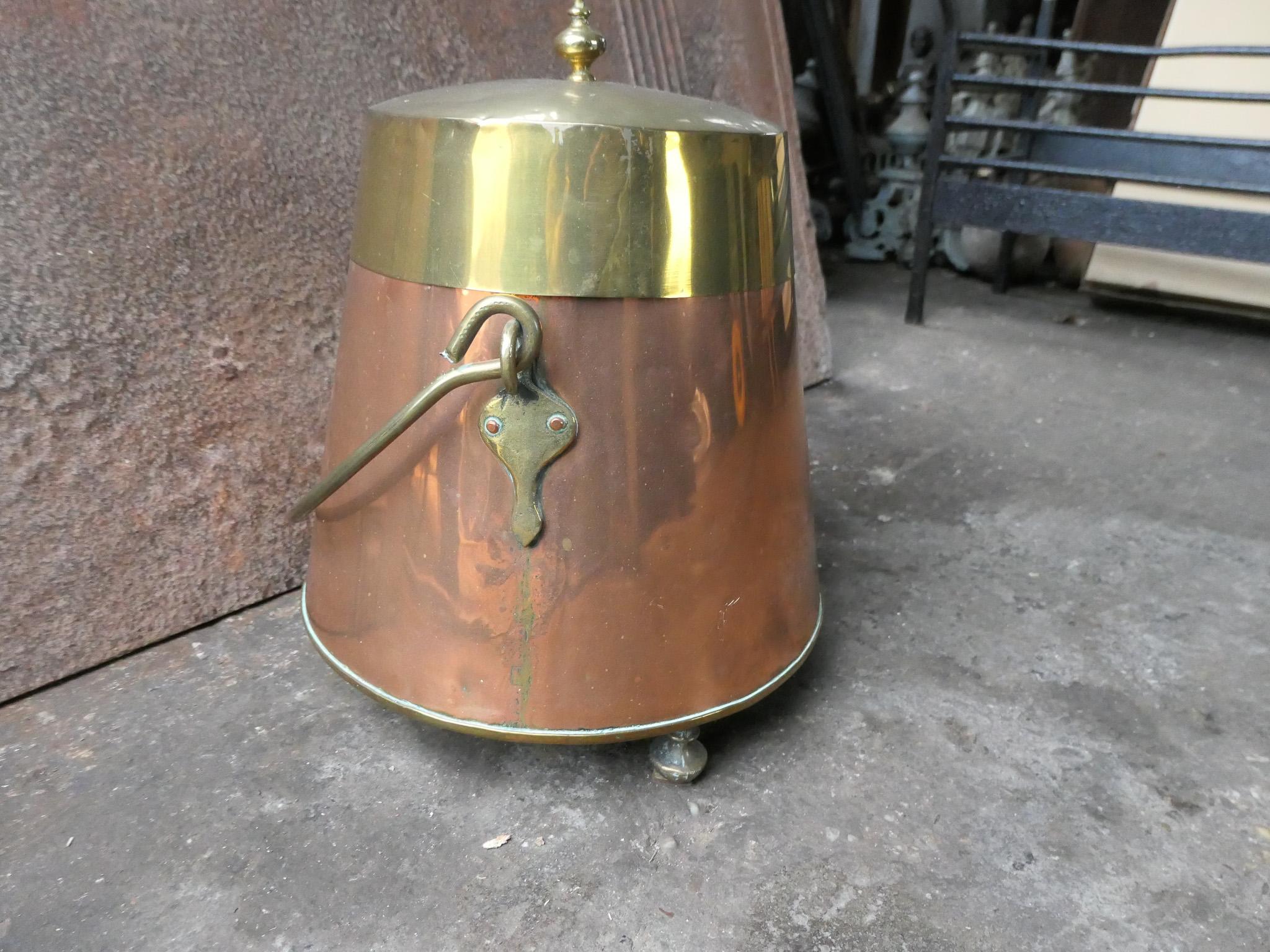 Doofpot hollandais en cuivre et laiton du 18e au 19e siècle en vente 3