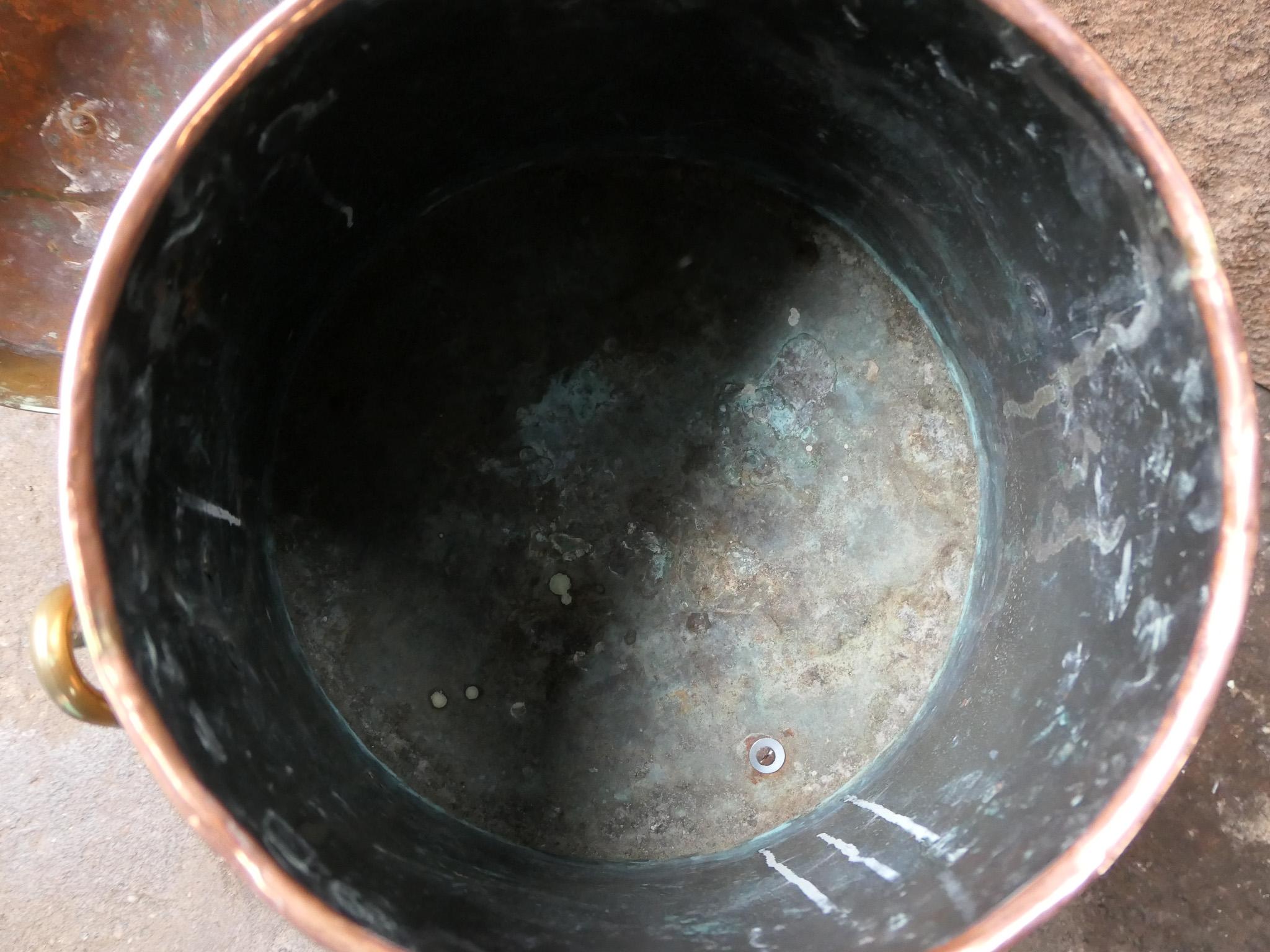 18th -19th Century Dutch Copper and Brass Doofpot For Sale 6