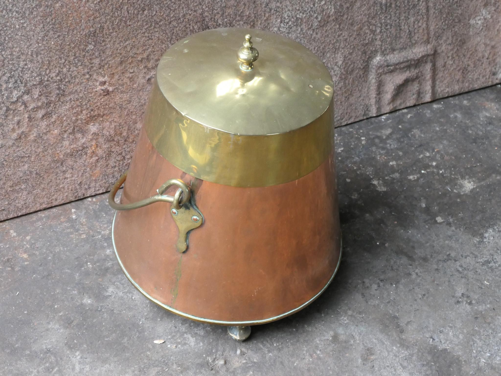 Laiton Doofpot hollandais en cuivre et laiton du 18e au 19e siècle en vente
