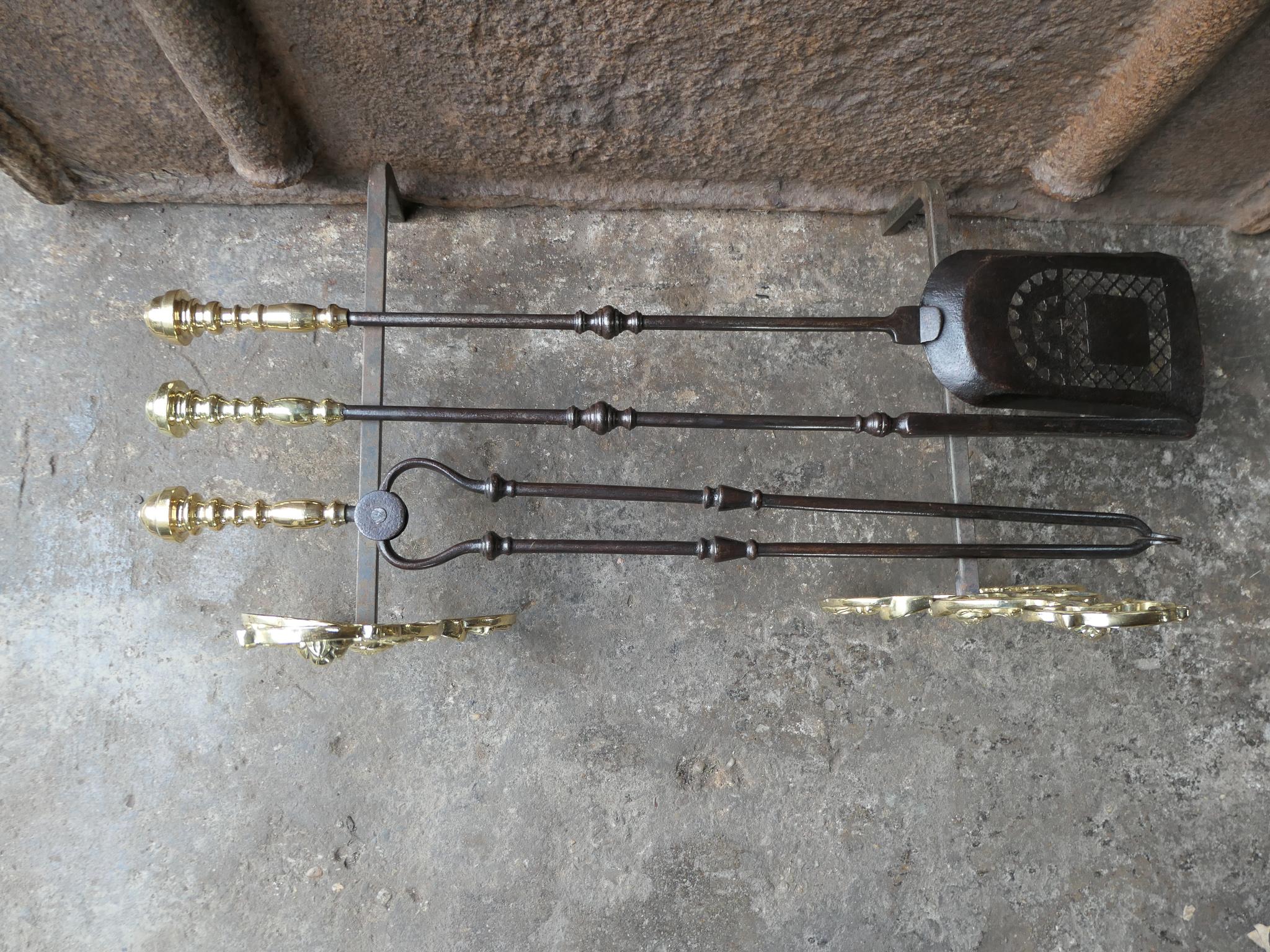 18th - 19th C. English Georgian Fire Irons with Rests In Good Condition For Sale In Amerongen, NL