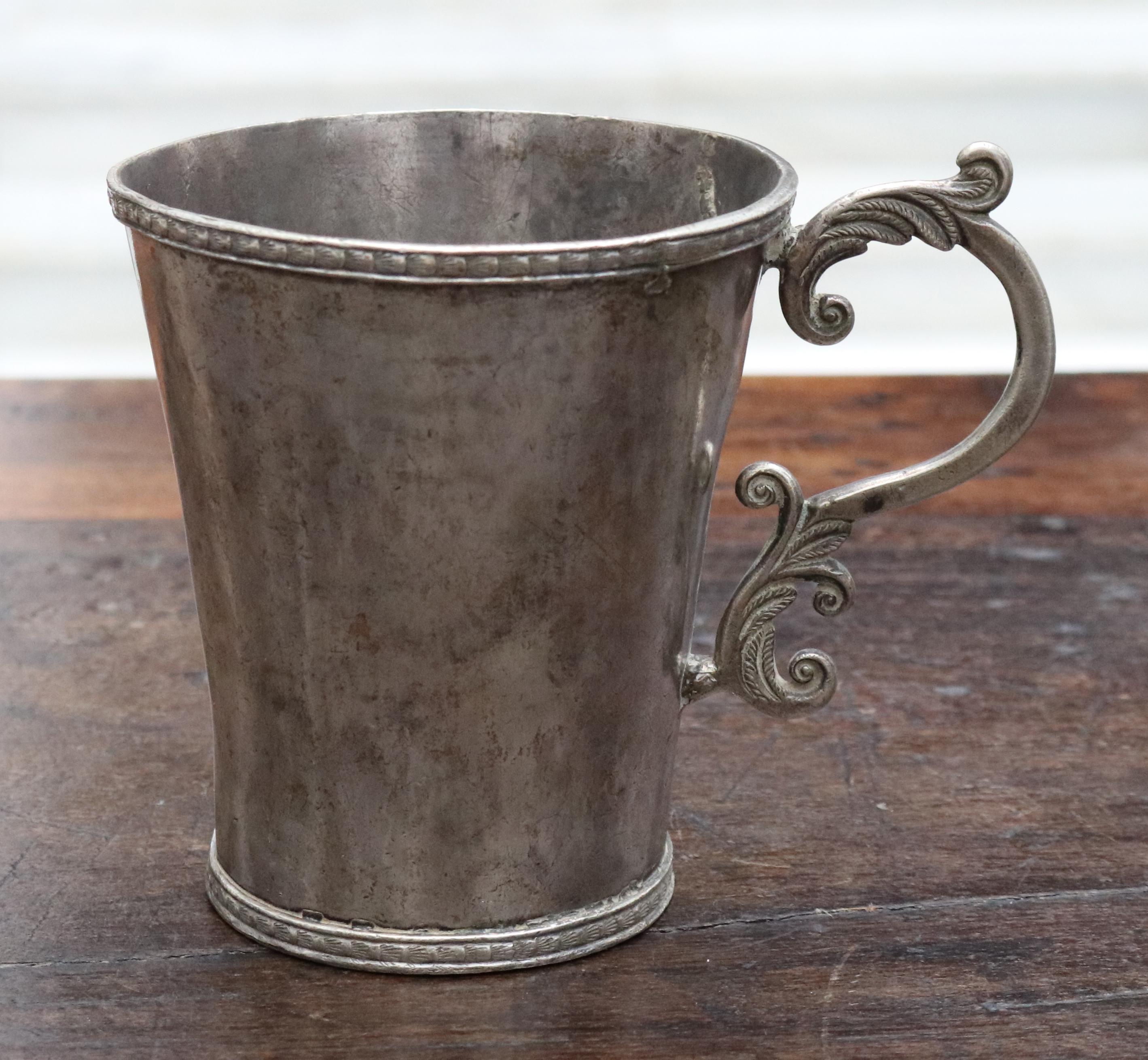 18th-19th century Bolivian silver cup with handle. 

Total silver by weight: 230.60 g.