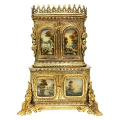 Cabinet miniature en bronze doré du 18e siècle