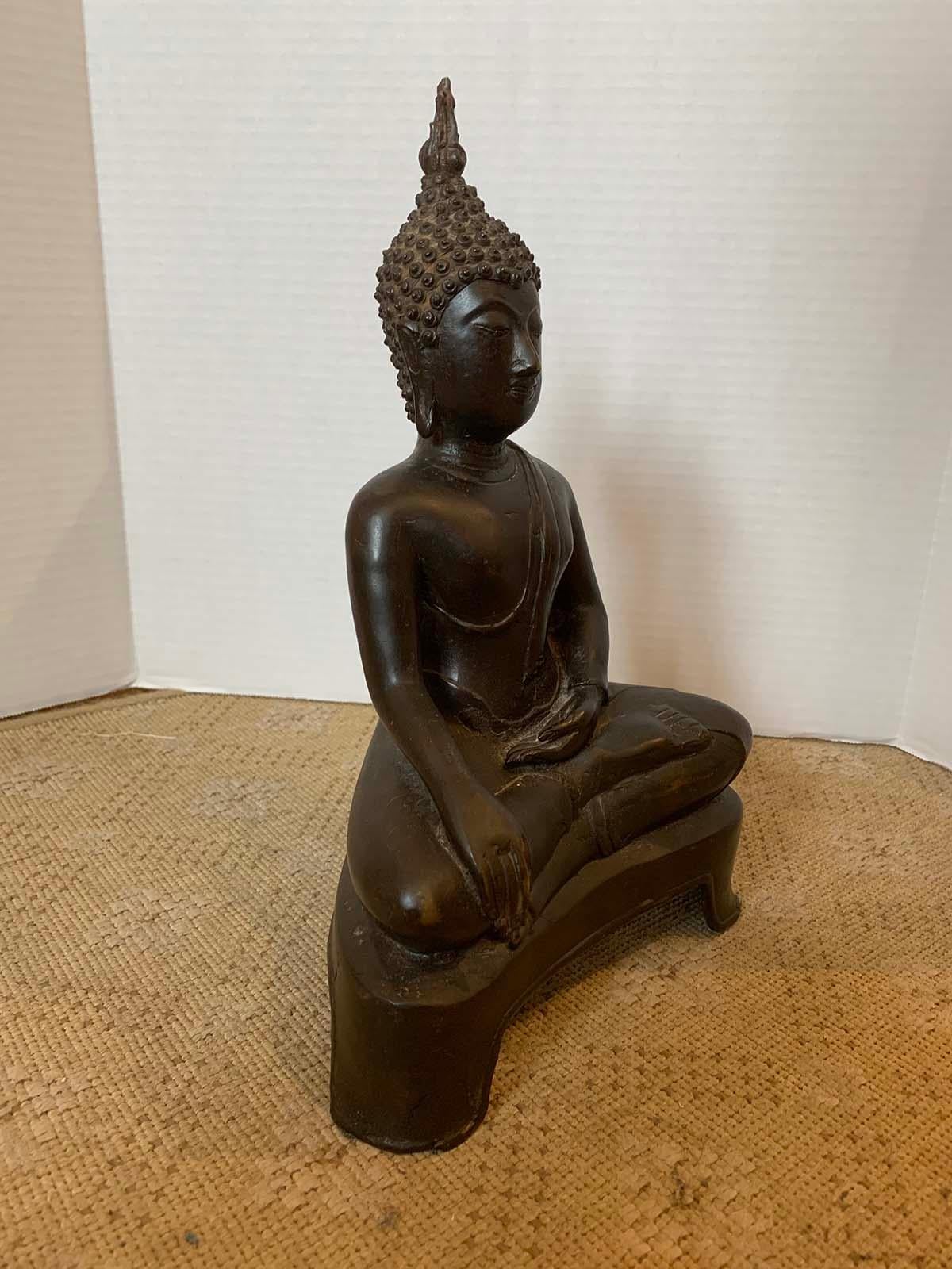 18th-19th Century Buddha in Lotus Position In Good Condition For Sale In Atlanta, GA