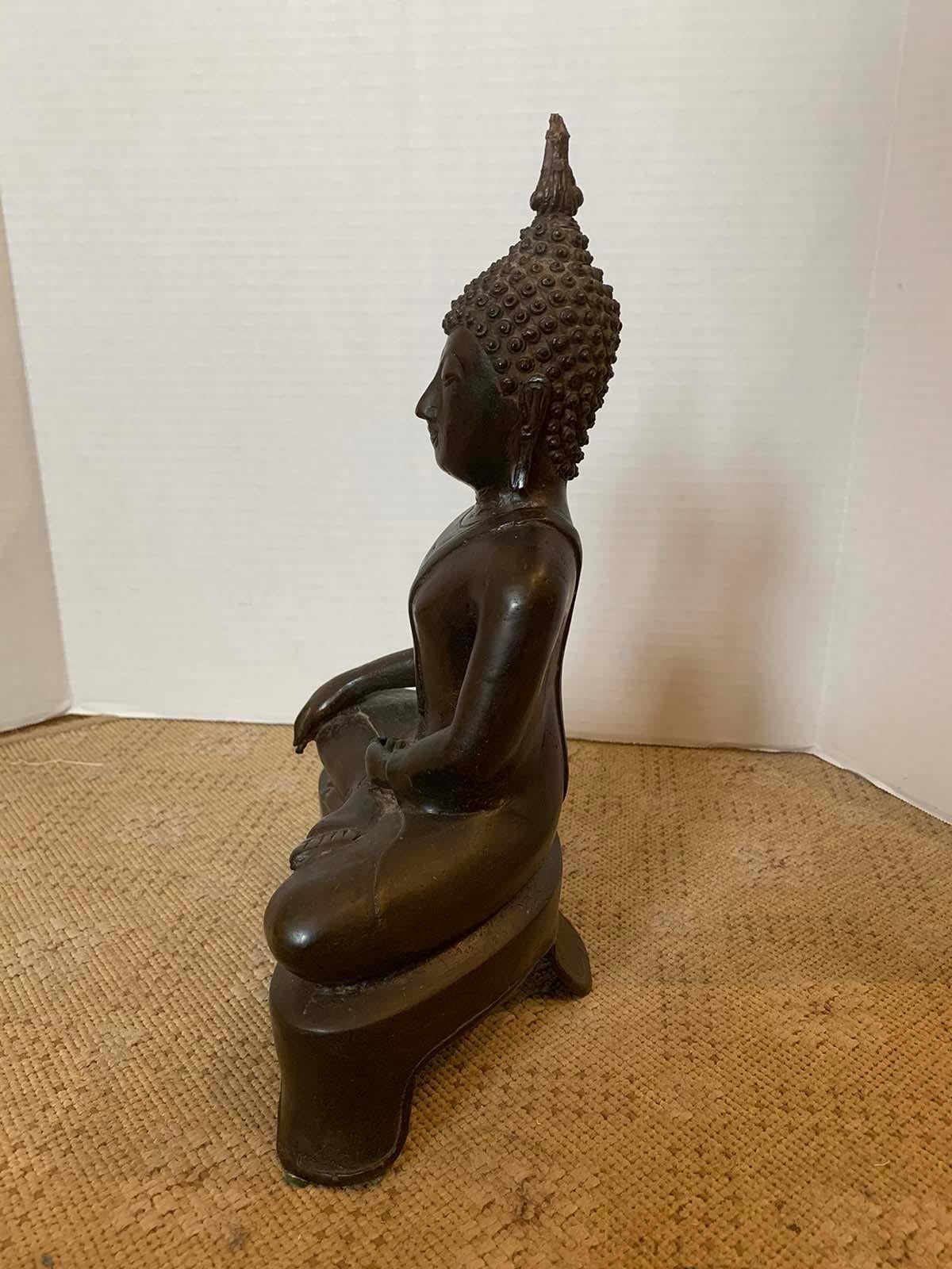 18th-19th Century Buddha in Lotus Position For Sale 1