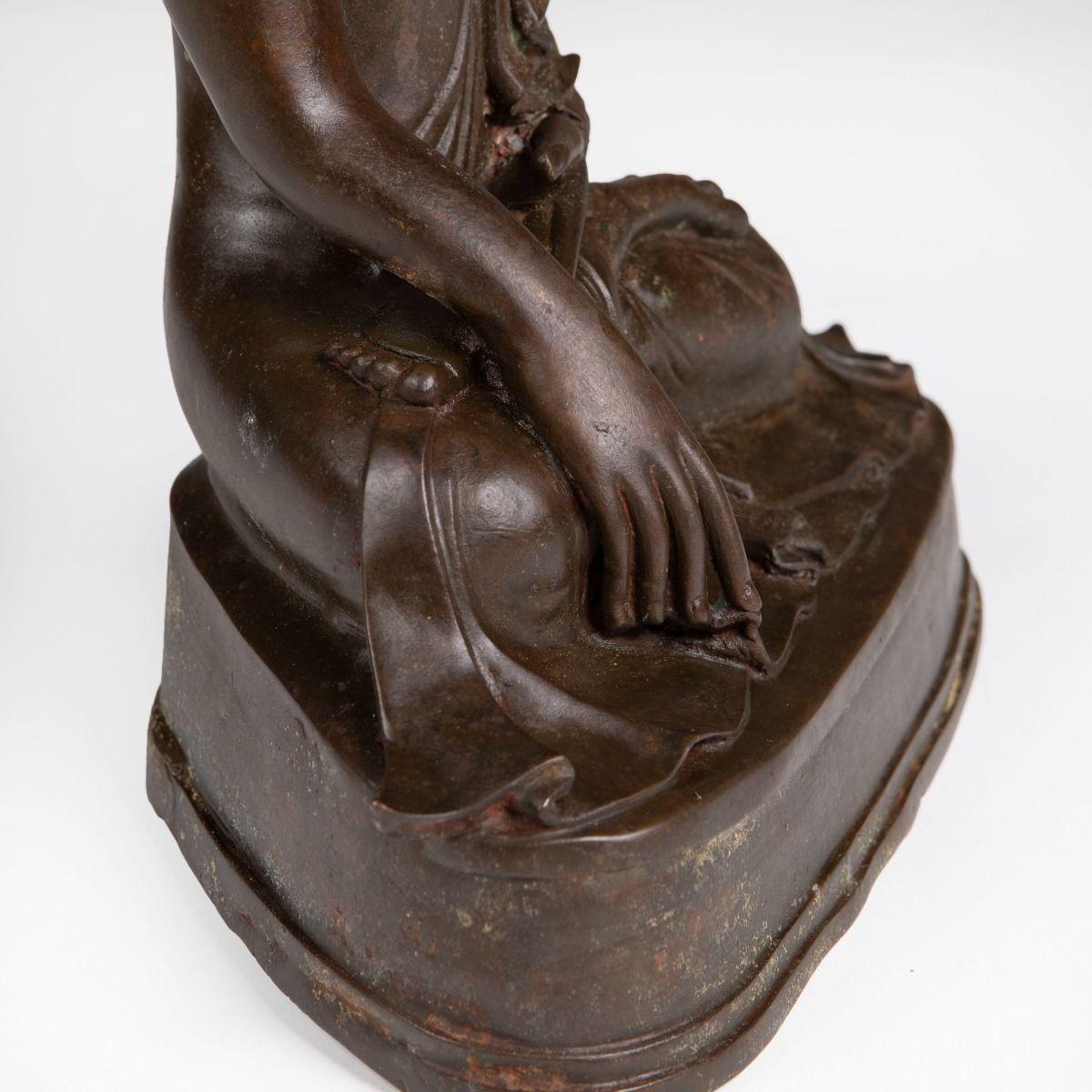 18th–19th Century Burmese Bronze Buddha in Bhūmisparśa Mudra en vente 6