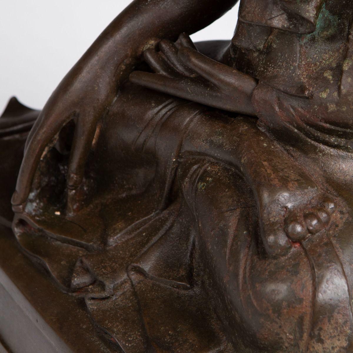 18th–19th Century Burmese Bronze Buddha in Bhūmisparśa Mudra en vente 7