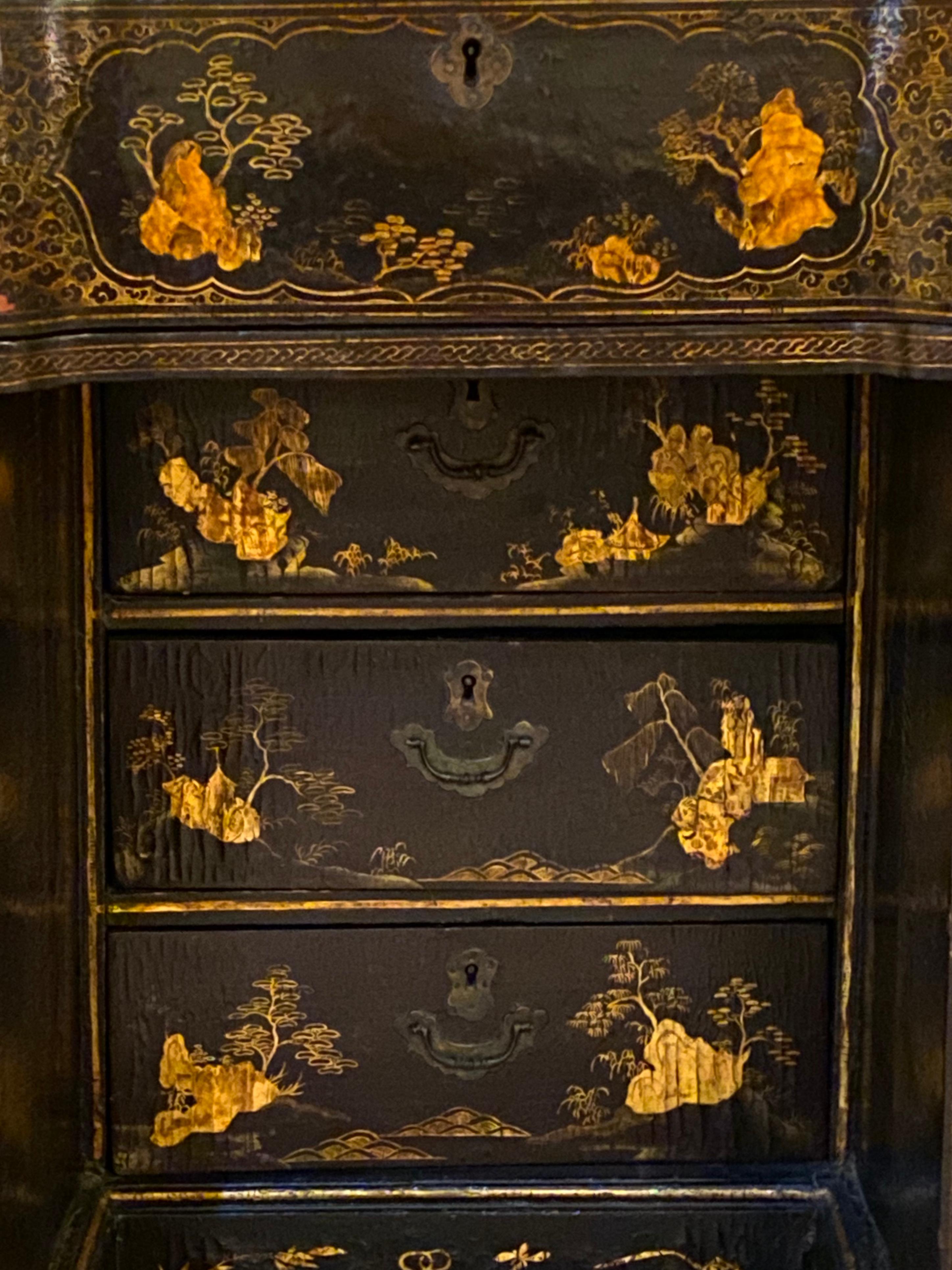 18th-19th Century Chinese Export Chinoiserie Lacquer Decorated Knee Hole Desk 9
