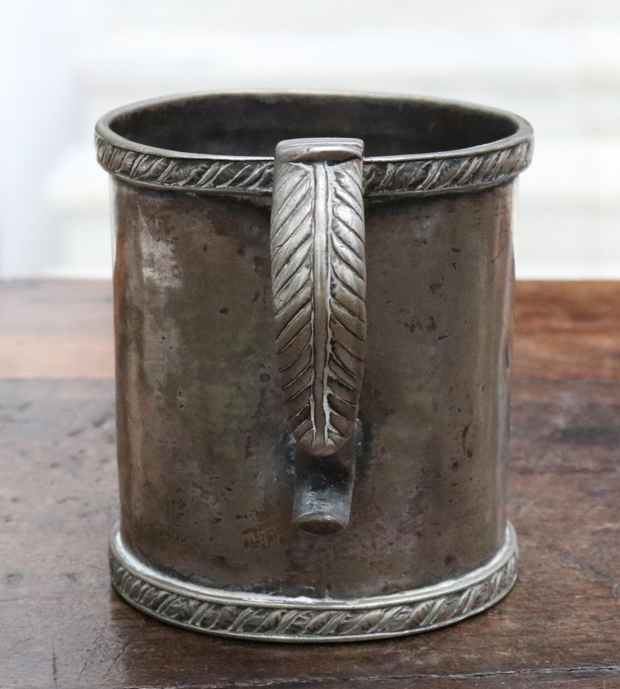 Zylinderförmiger Silberbecher mit Henkel aus dem 18. bis 19. Jahrhundert, möglicherweise Bolivianisch 3