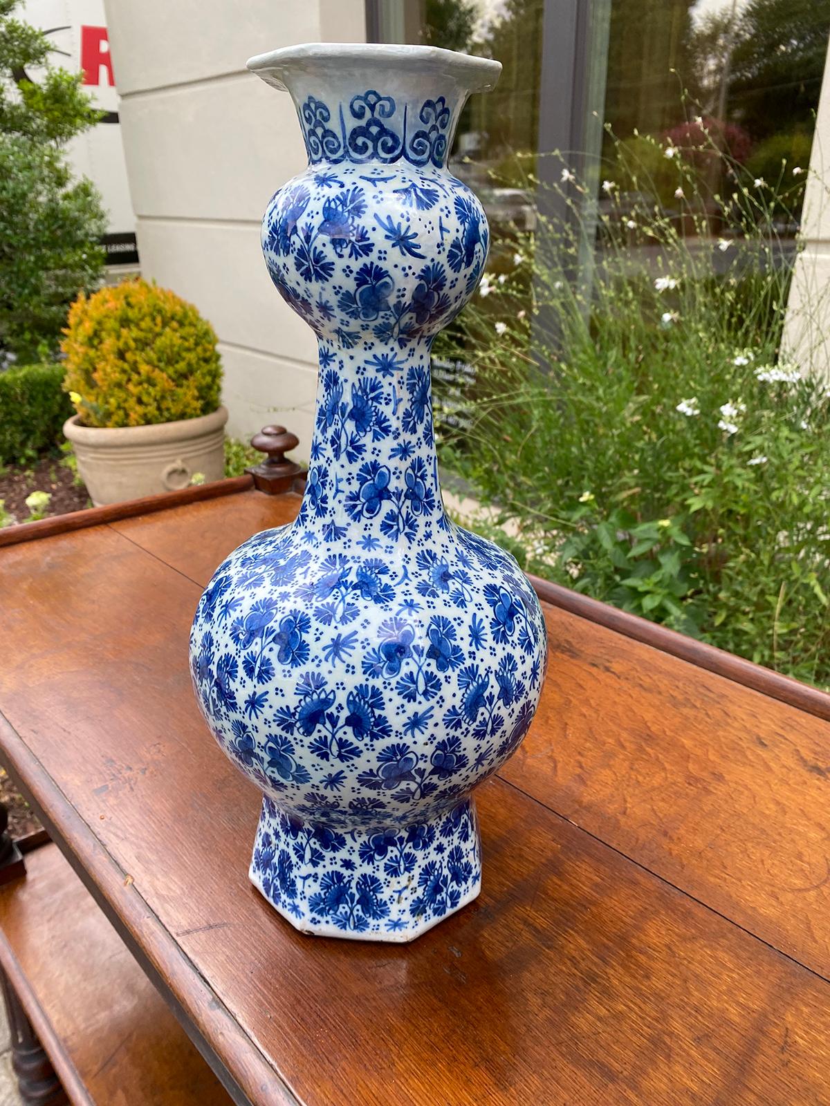 18th-19th Century Delft Blue & White Vase, Unmarked In Good Condition In Atlanta, GA