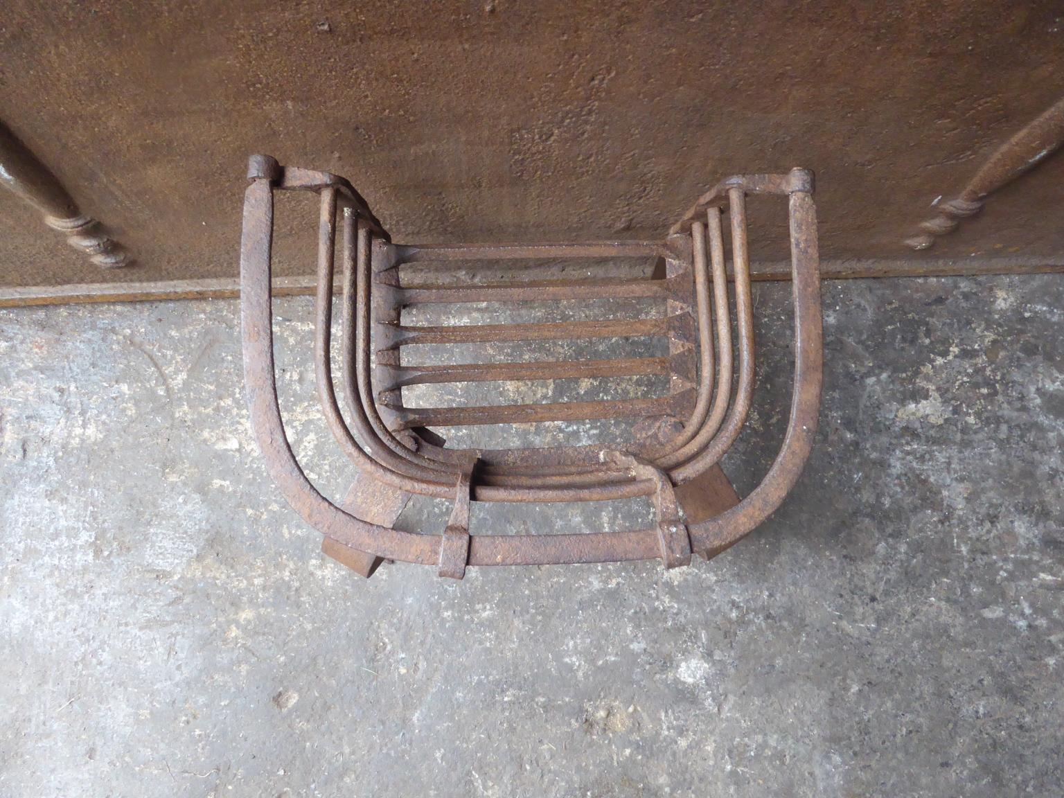 18th-19th Century Dutch Fireplace Grate or Fire Grate In Good Condition In Amerongen, NL