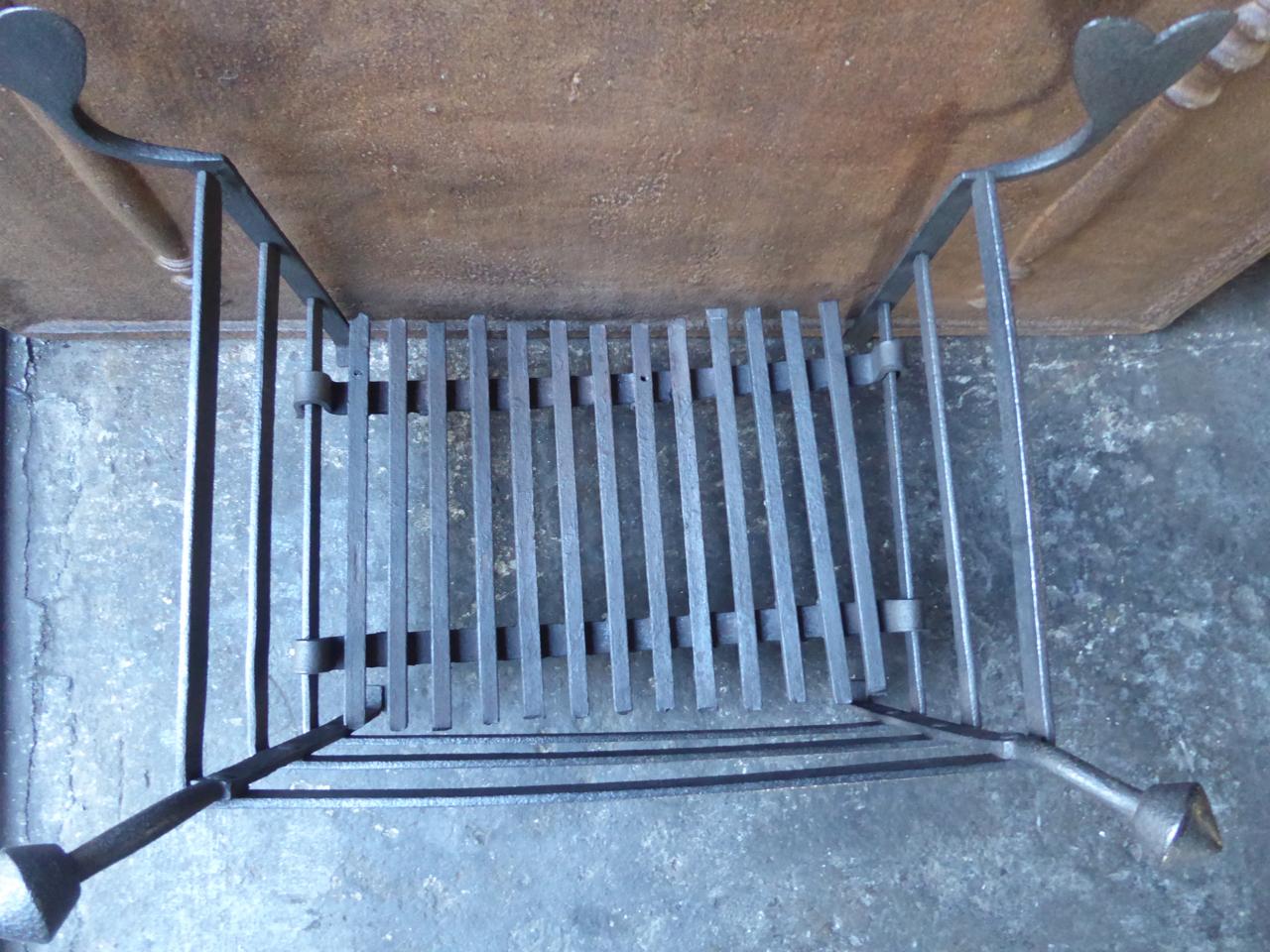18th-19th Century Dutch Louis XV Fireplace Grate or Fire Grate 9