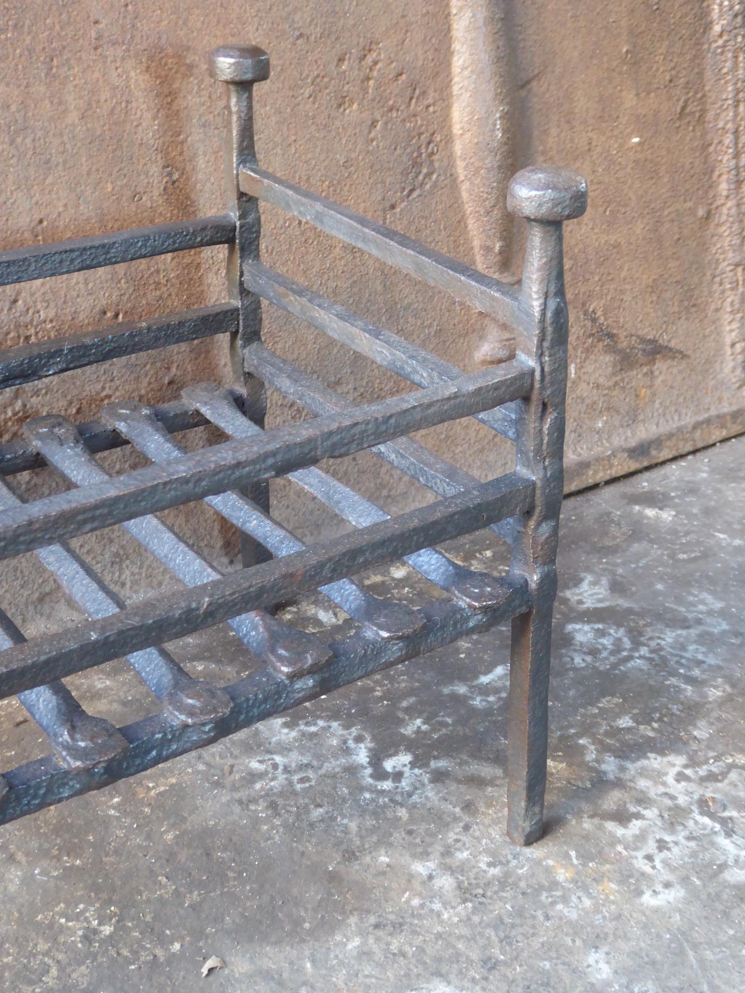 18th-19th Century Dutch Neoclassical Fireplace Grate or Fire Basket 6