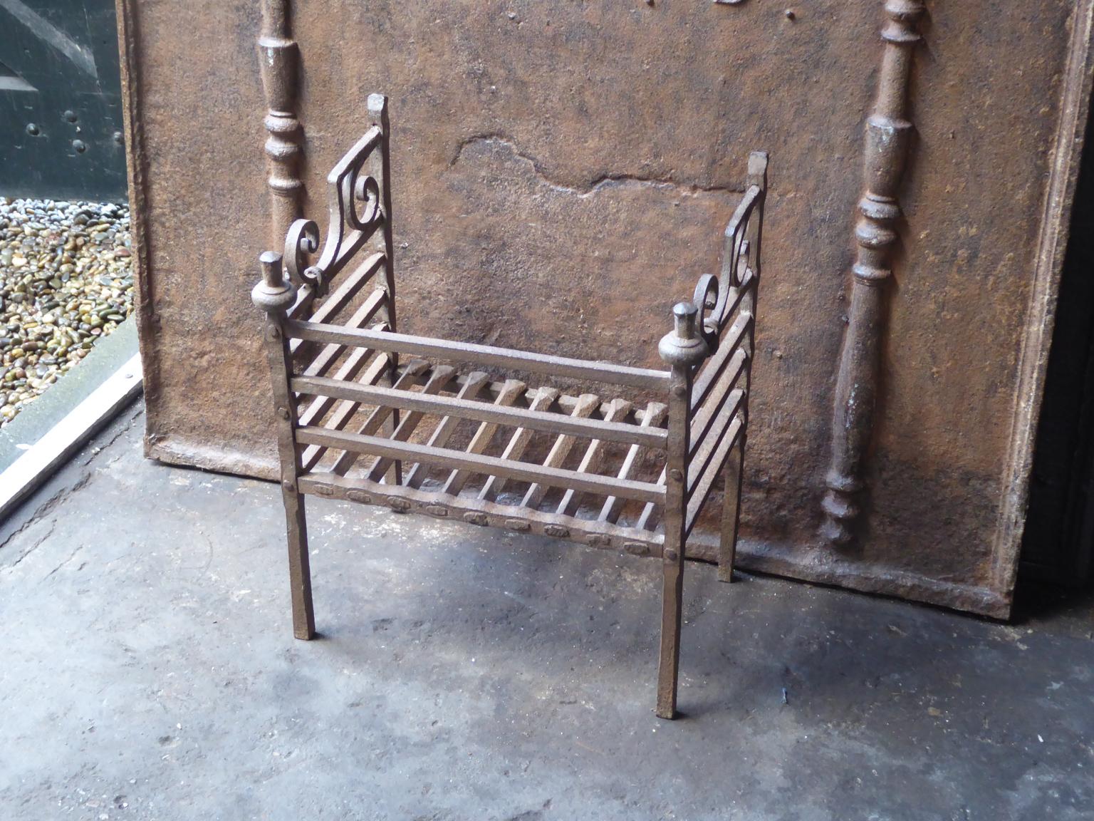 Forged 18th-19th Century Dutch Neoclassical Fireplace Grate or Fire Basket