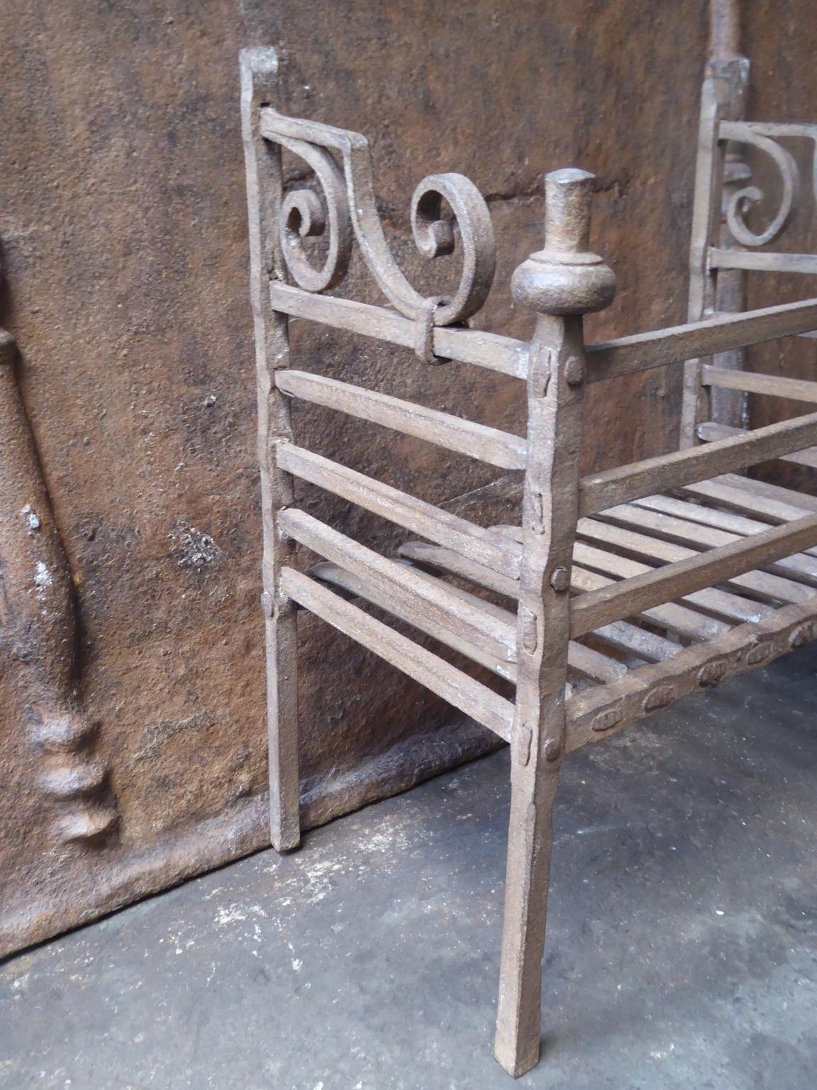 18th-19th Century Dutch Neoclassical Fireplace Grate or Fire Basket 2