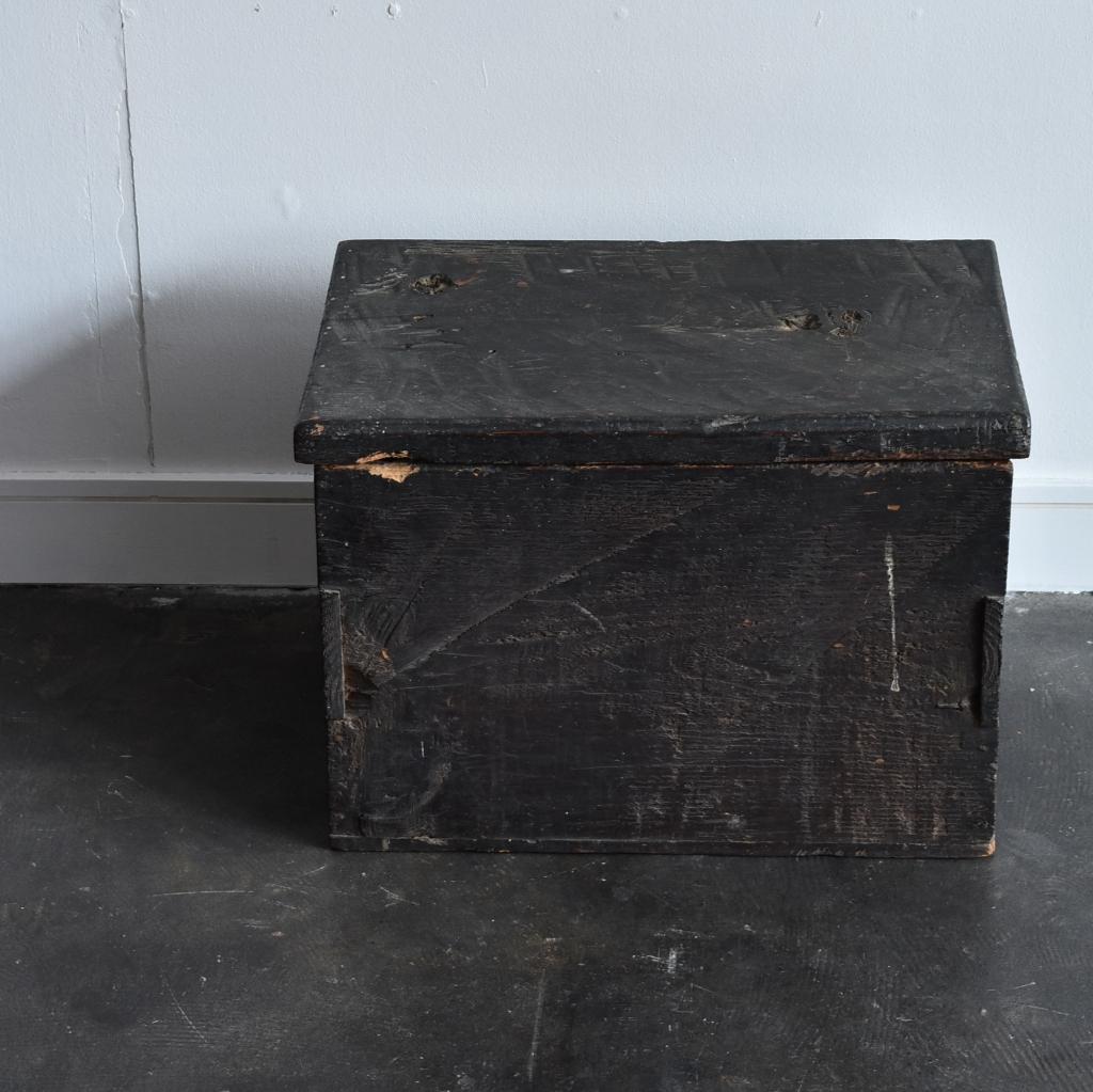 18th-19th Century Edo Period Japanese Wooden Box 8