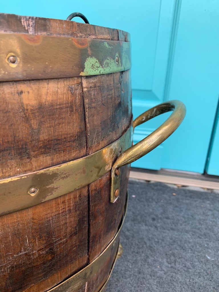 18th19th Century English Brass Bound Wooden Bucket For Sale at 1stDibs