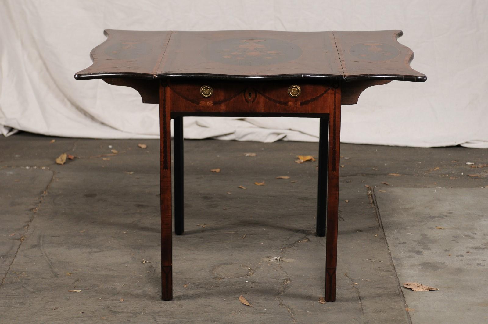 18th-19th Century English George III Mahogany Inlaid Pembroke Table im Zustand „Gut“ in Atlanta, GA