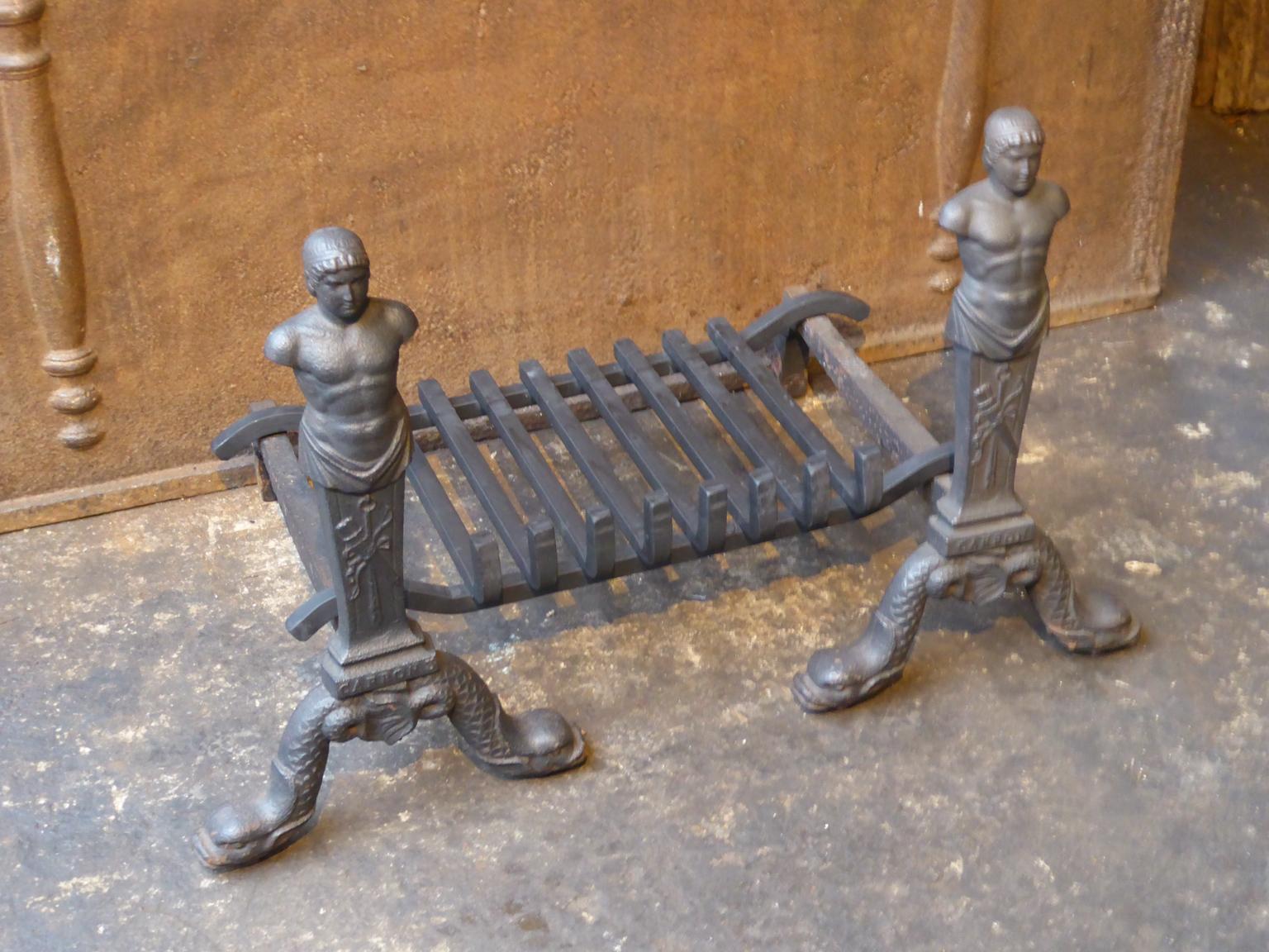 Cast 18th-19th Century English Georgian Fireplace Grate or Fire Grate