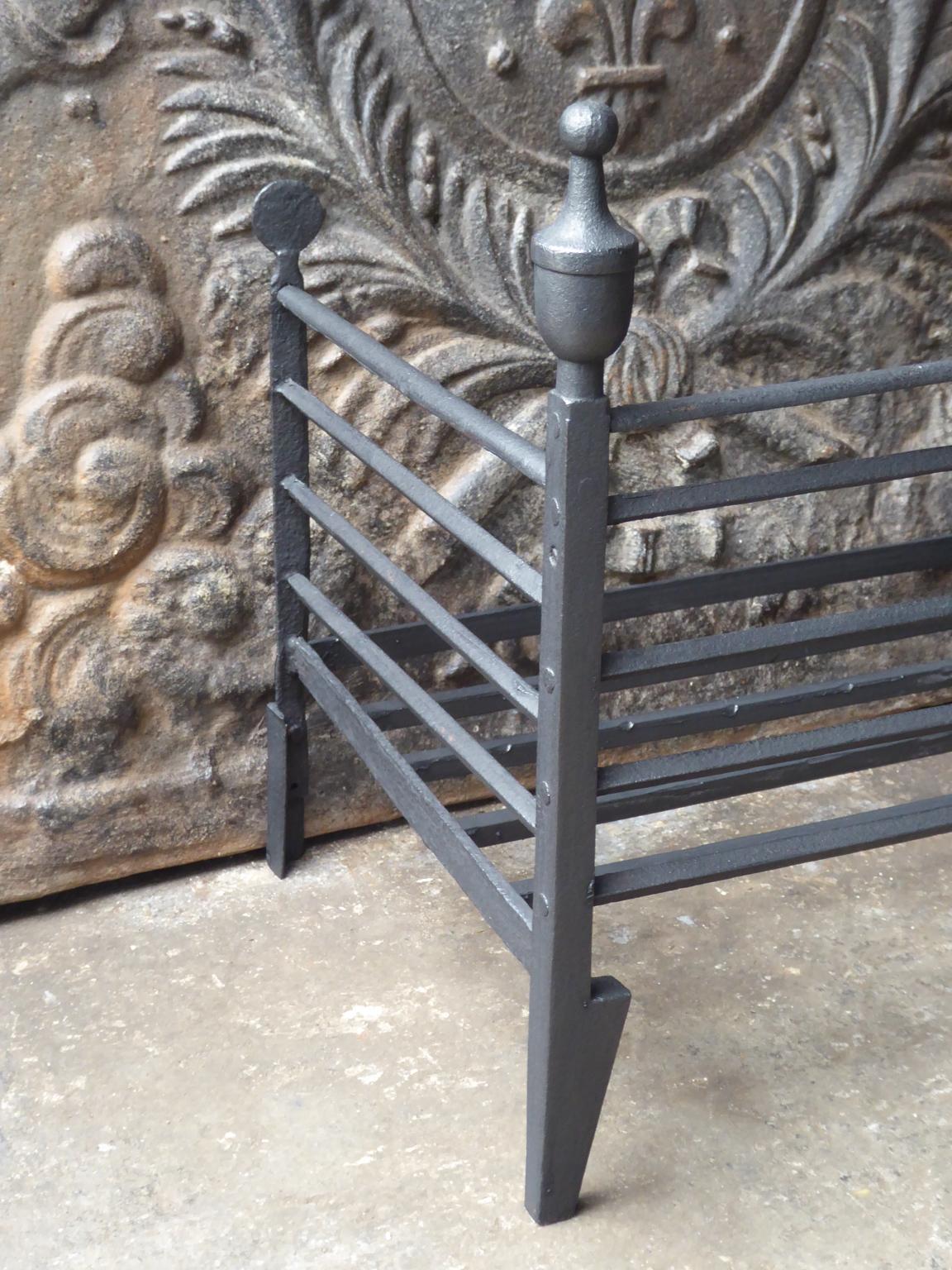 Wrought Iron 18th-19th Century English Georgian Fireplace Grate or Fire Grate