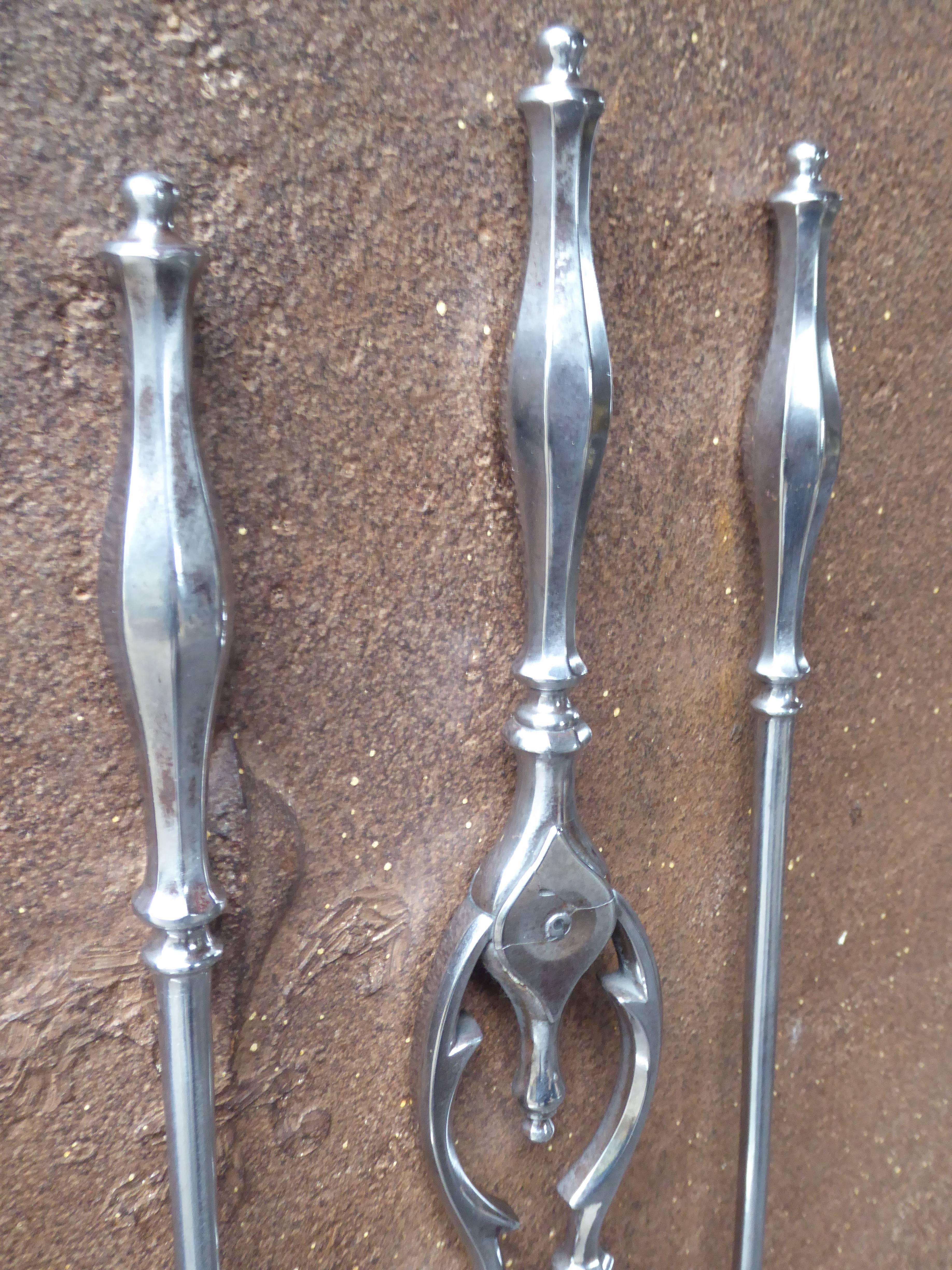 18th-19th century English Georgian fireplace tool set, fire irons made of polished steel.

We have a unique and specialized collection of antique and used fireplace accessories consisting of more than 1000 listings at 1stdibs. Amongst others, we