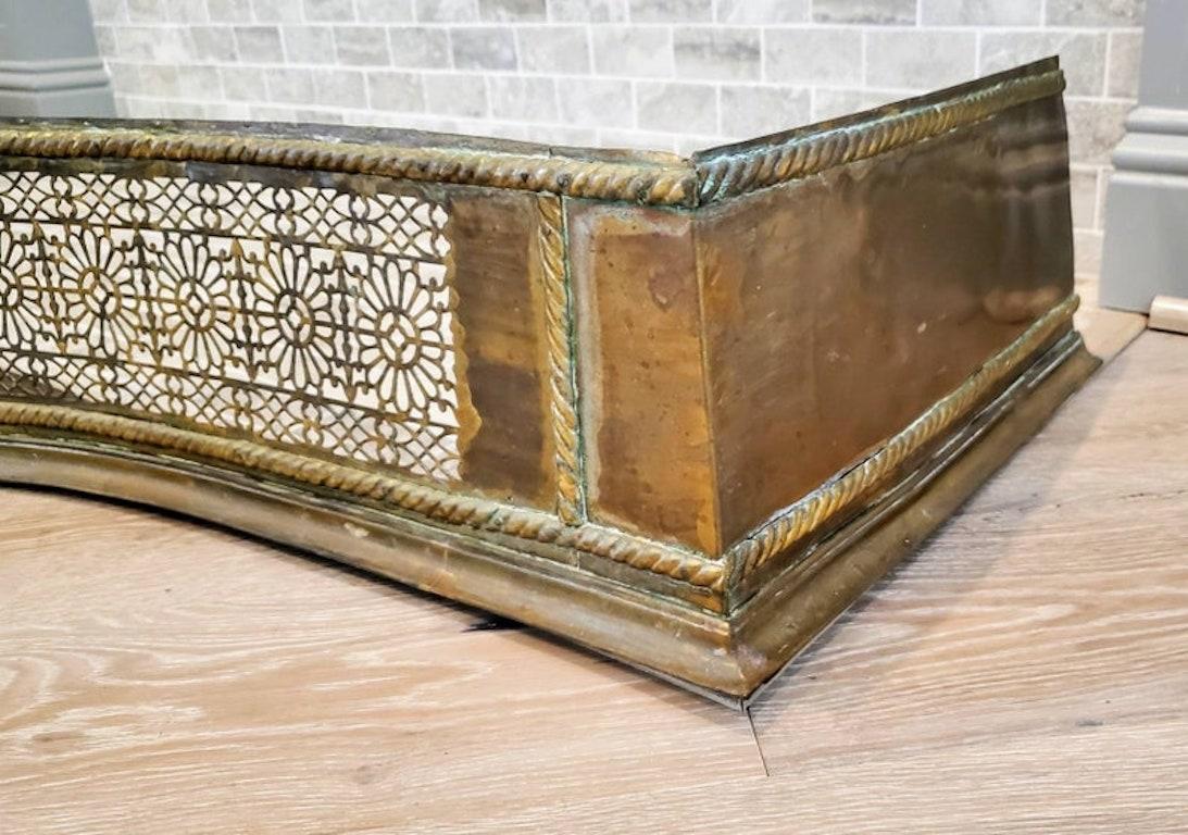 Brass 18th/19th Century English Georgian Period Fireplace Fender For Sale