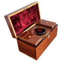 Caja de Té de Caoba con Incrustaciones del Siglo XVIII / XIX de la Regencia Inglesa