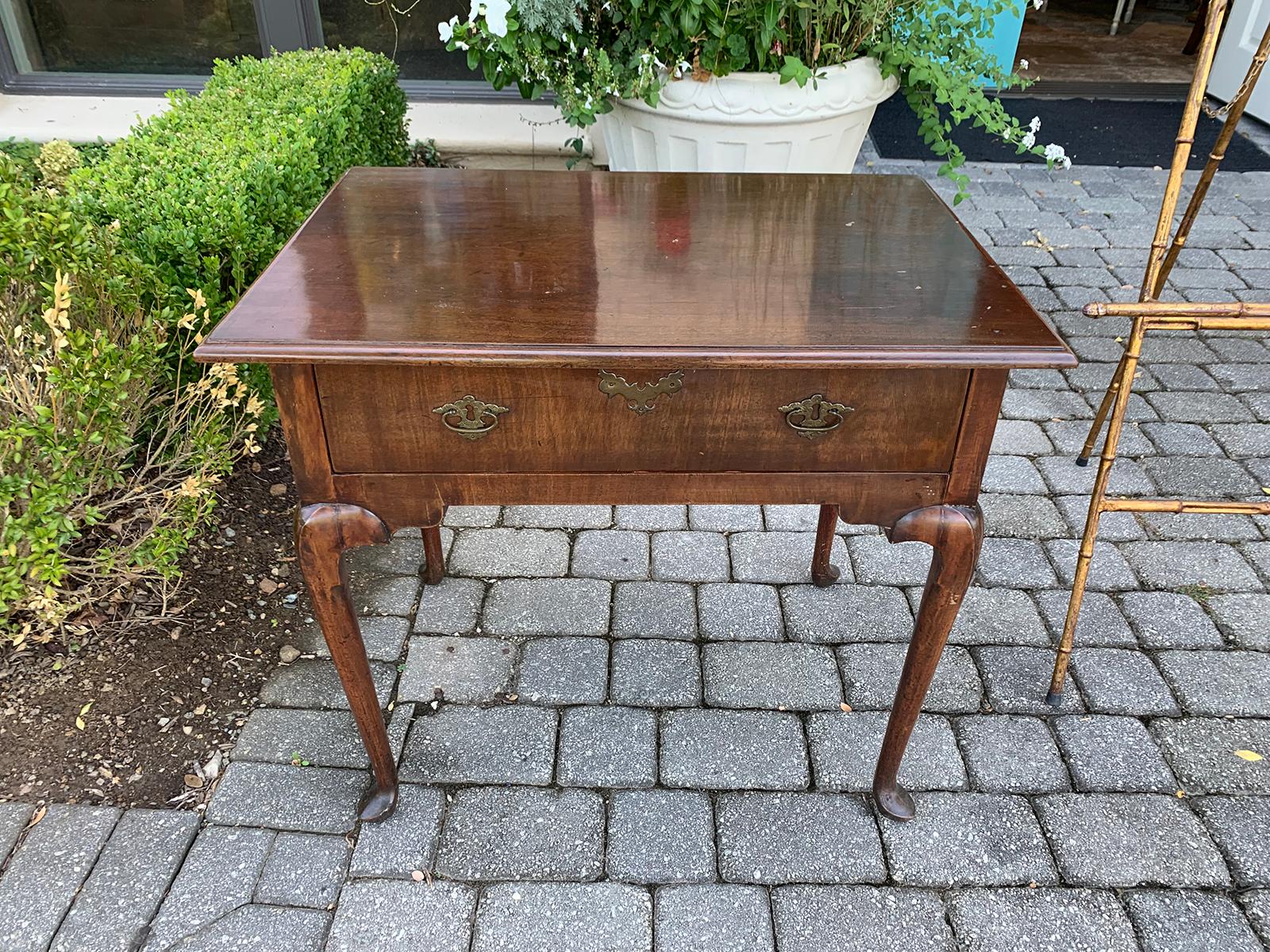 18th-19th Century English Walnut Table with Single Drawer 1