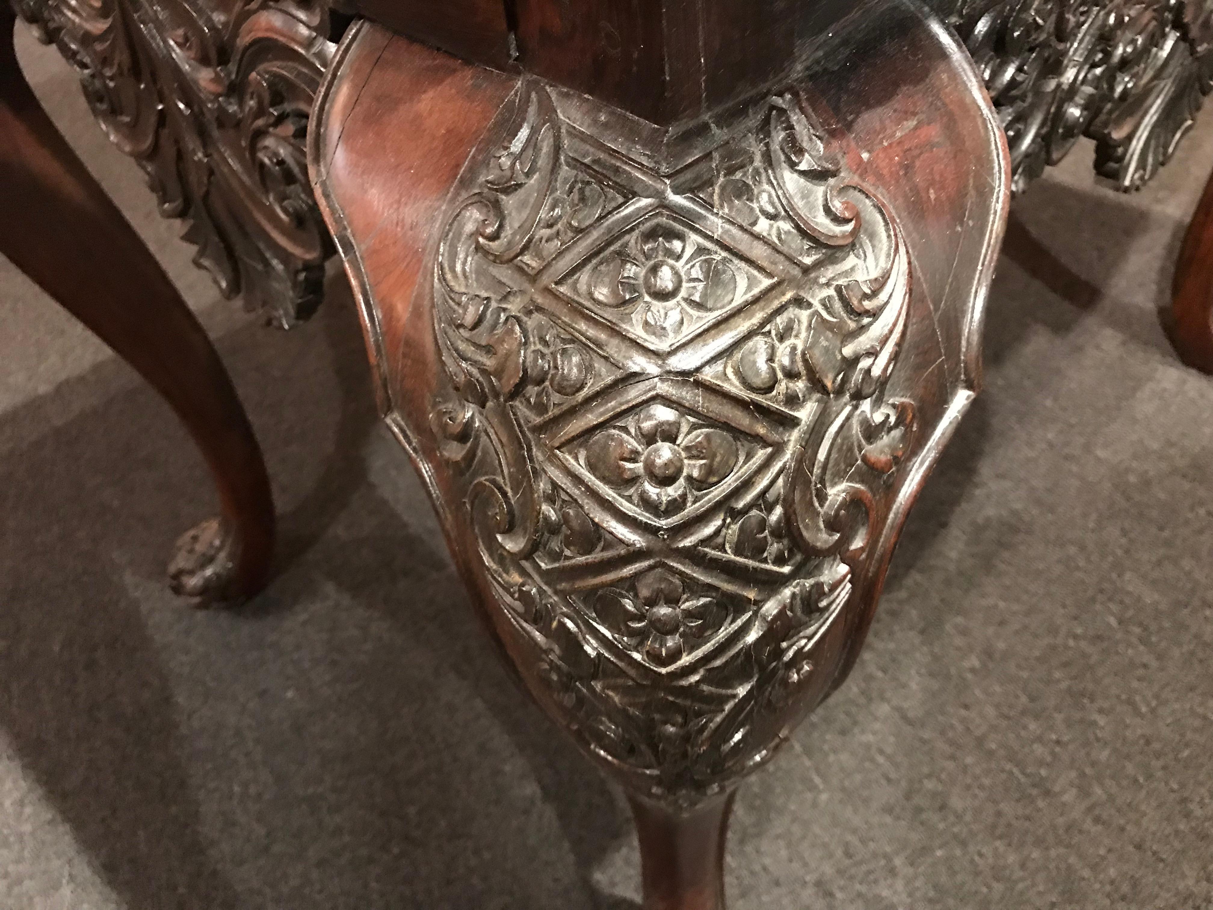 18th-19th Century Exceptionally Carved Portuguese Rococo Rosewood Center Table For Sale 2
