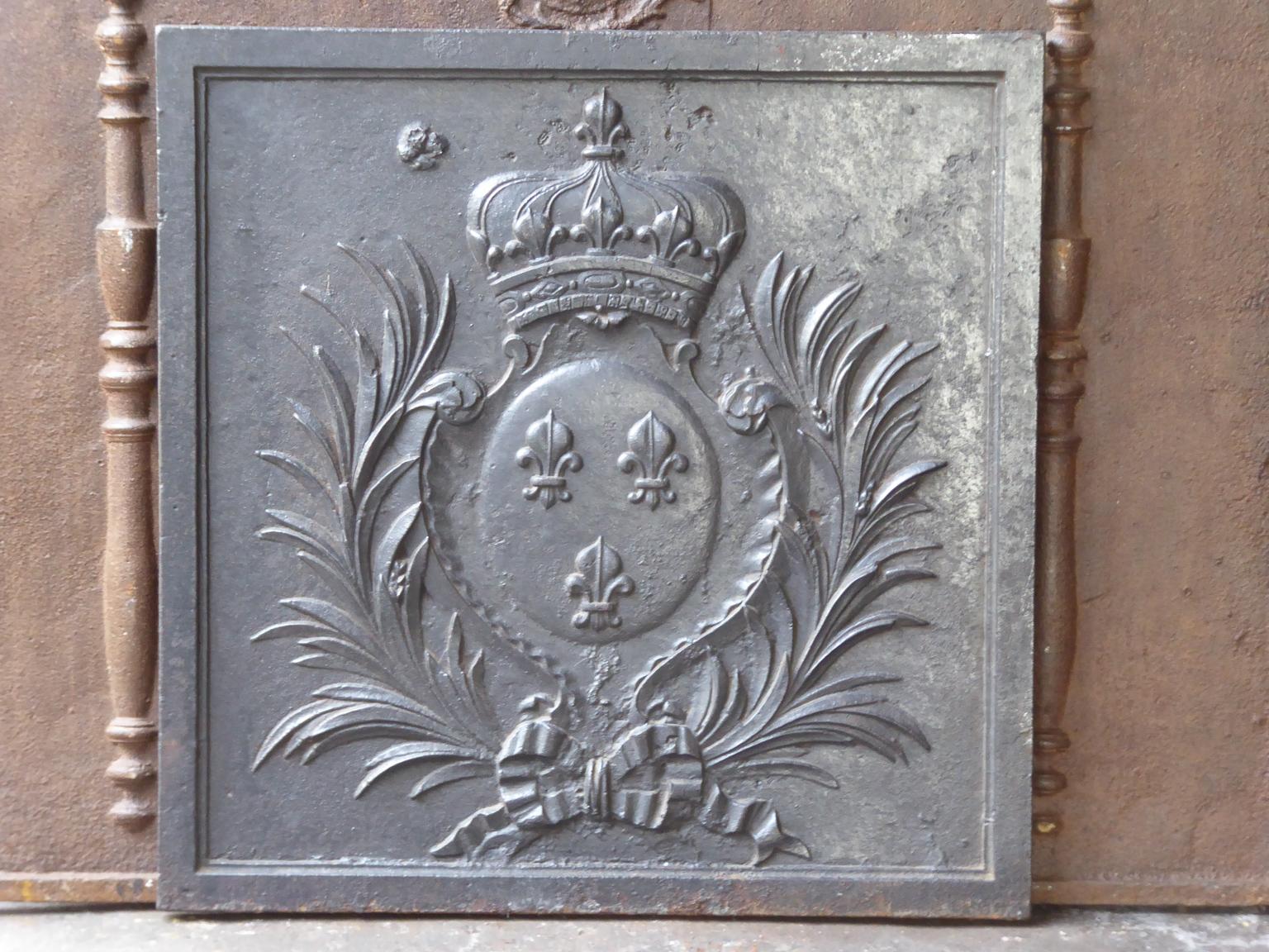 18th-19th century French fireback with the arms of France. This is the coat of arms of the House of Bourbon, an originally French royal house that became a major dynasty in Europe. It delivered kings for Spain (Navarra), France, both Sicilies and